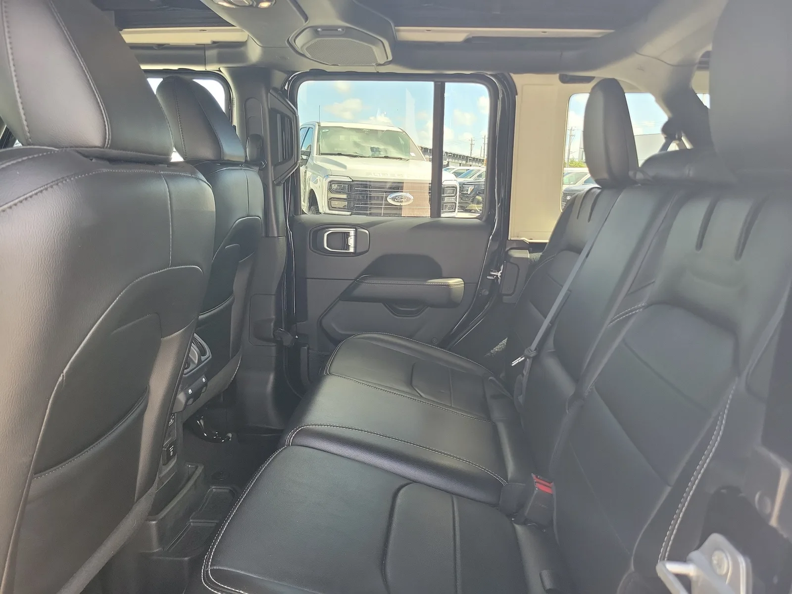 2022 Jeep Wrangler 4xe Unlimited Sahara photo 12