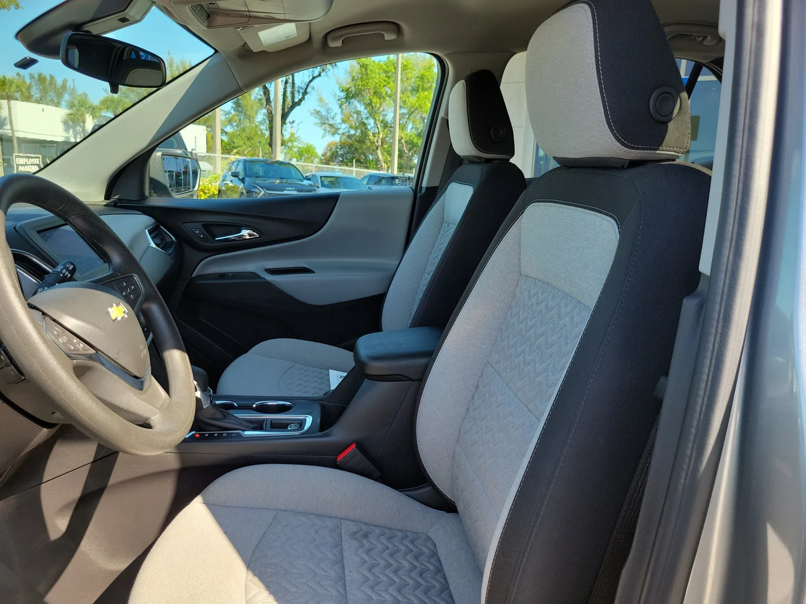 2024 Chevrolet Equinox LS photo 11