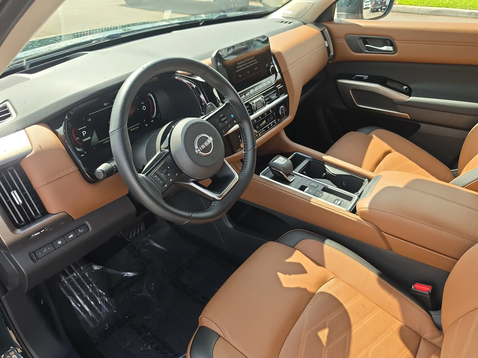 2025 Nissan Pathfinder Platinum photo 7