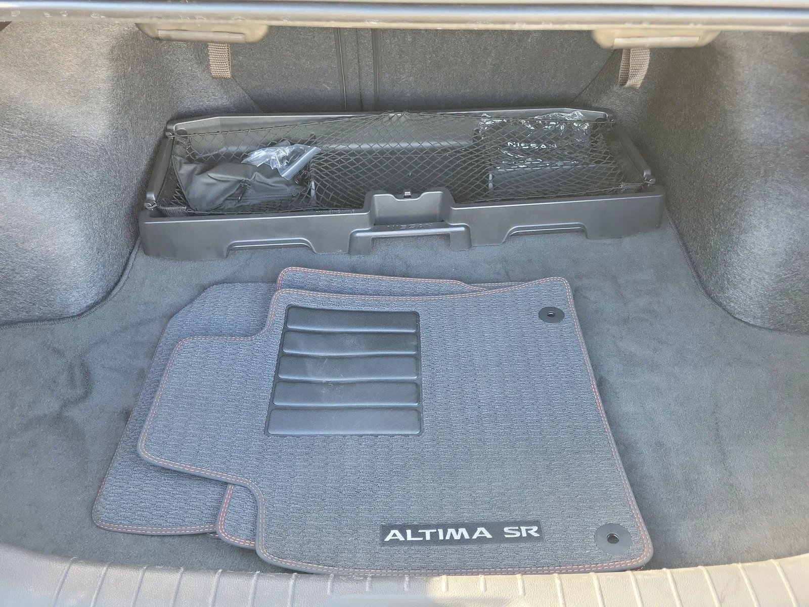 2024 Nissan Altima 2.5 SR photo 30