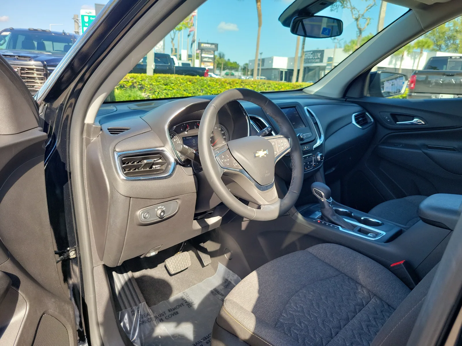 2024 Chevrolet Equinox LT photo 9