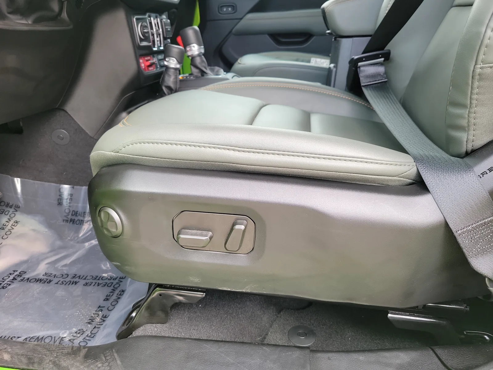 2025 Jeep Gladiator Mojave X photo 12
