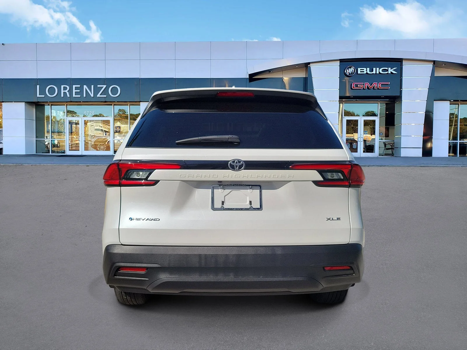 2025 Toyota Grand Highlander Hybrid XLE photo 5