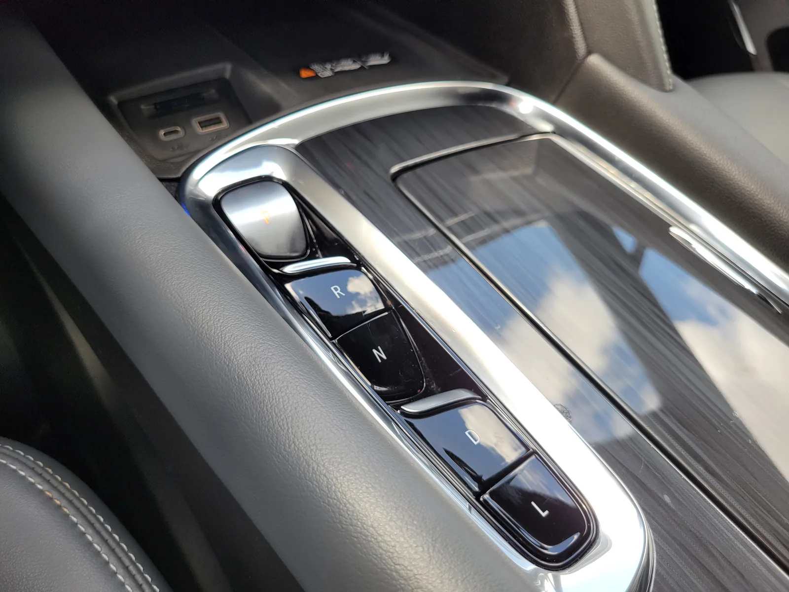 2024 Buick Enclave Premium photo 26