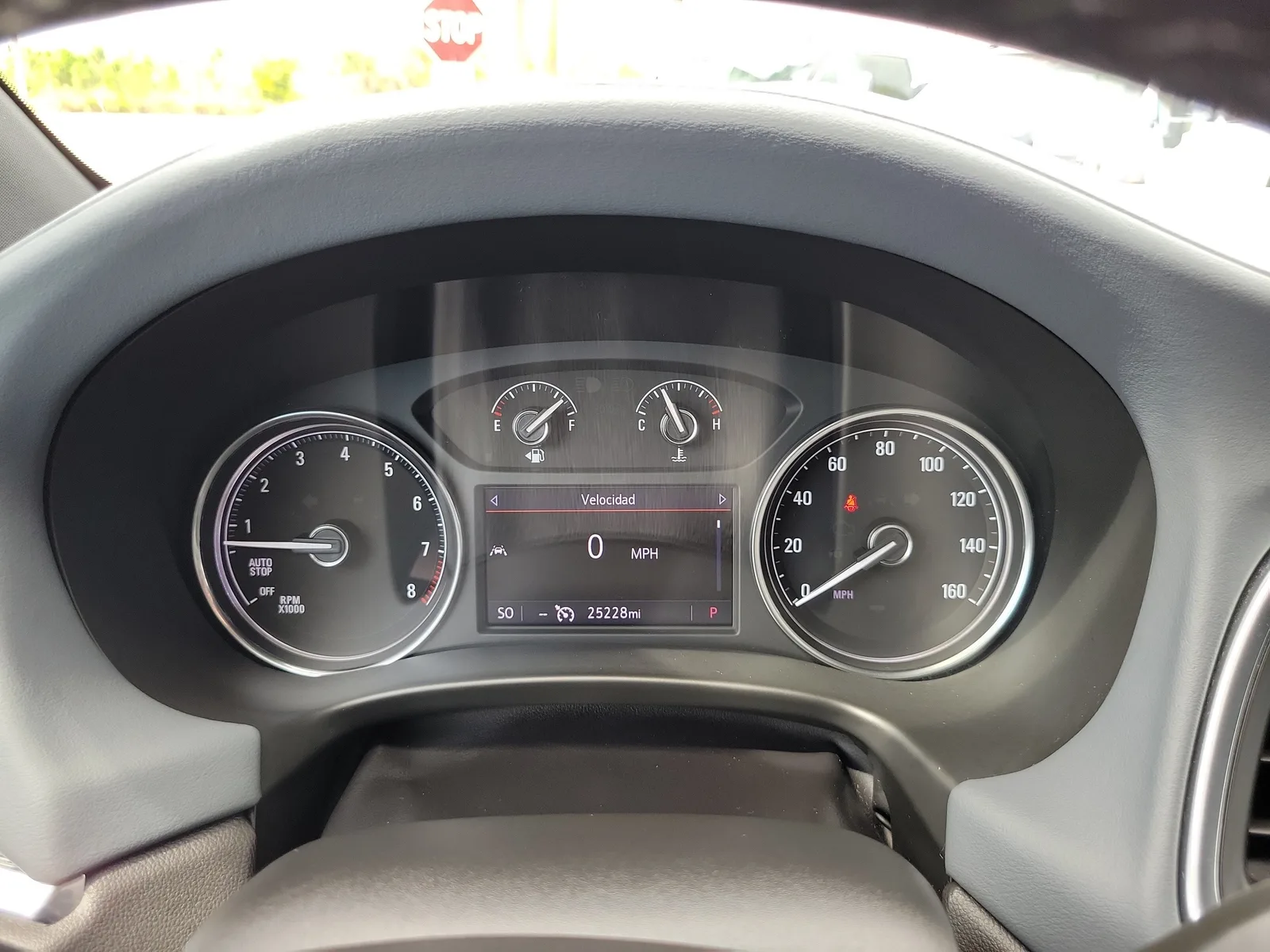 2022 Buick Enclave Essence photo 29