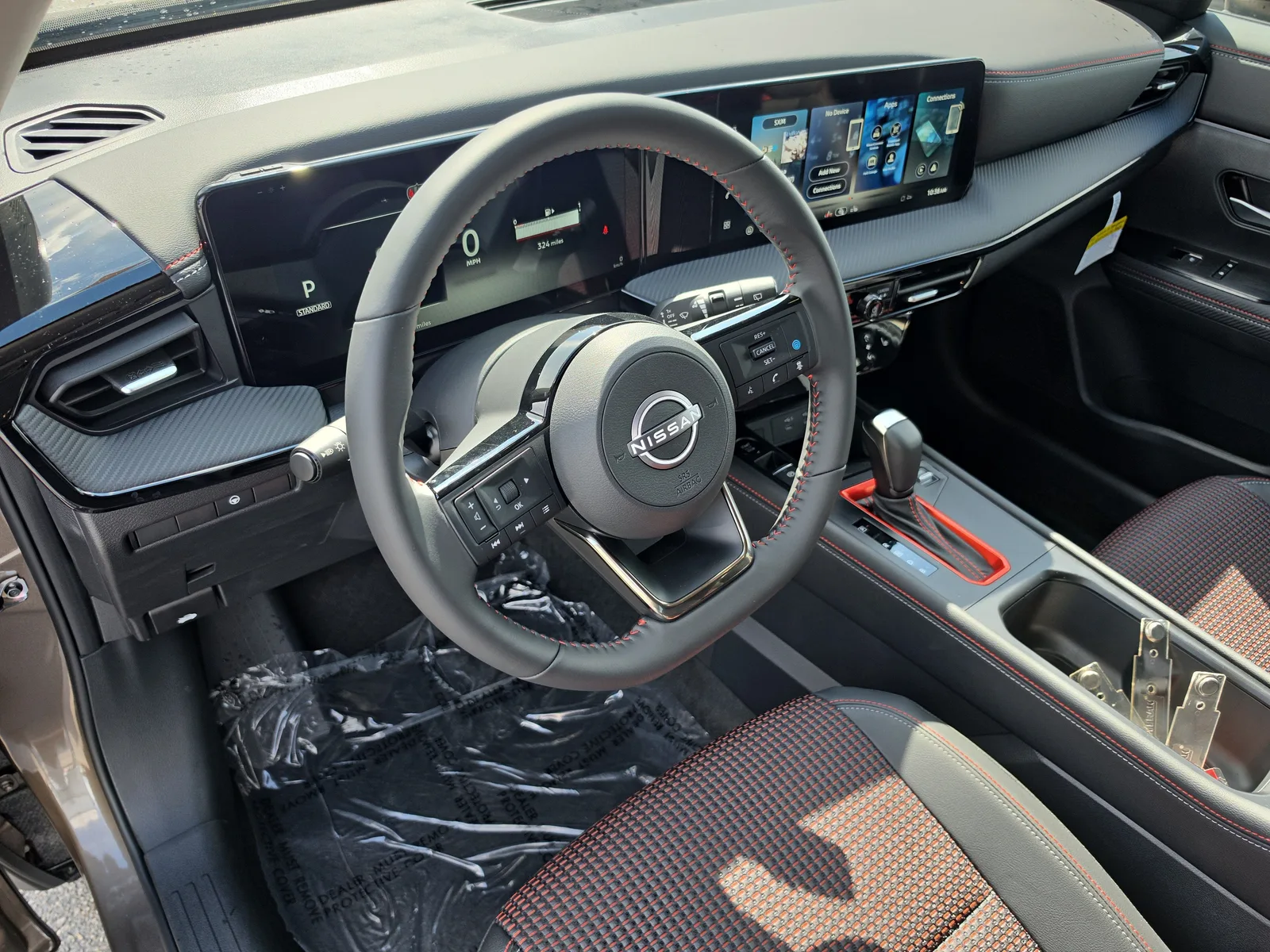 2026 Nissan Kicks SR 4WD photo 7
