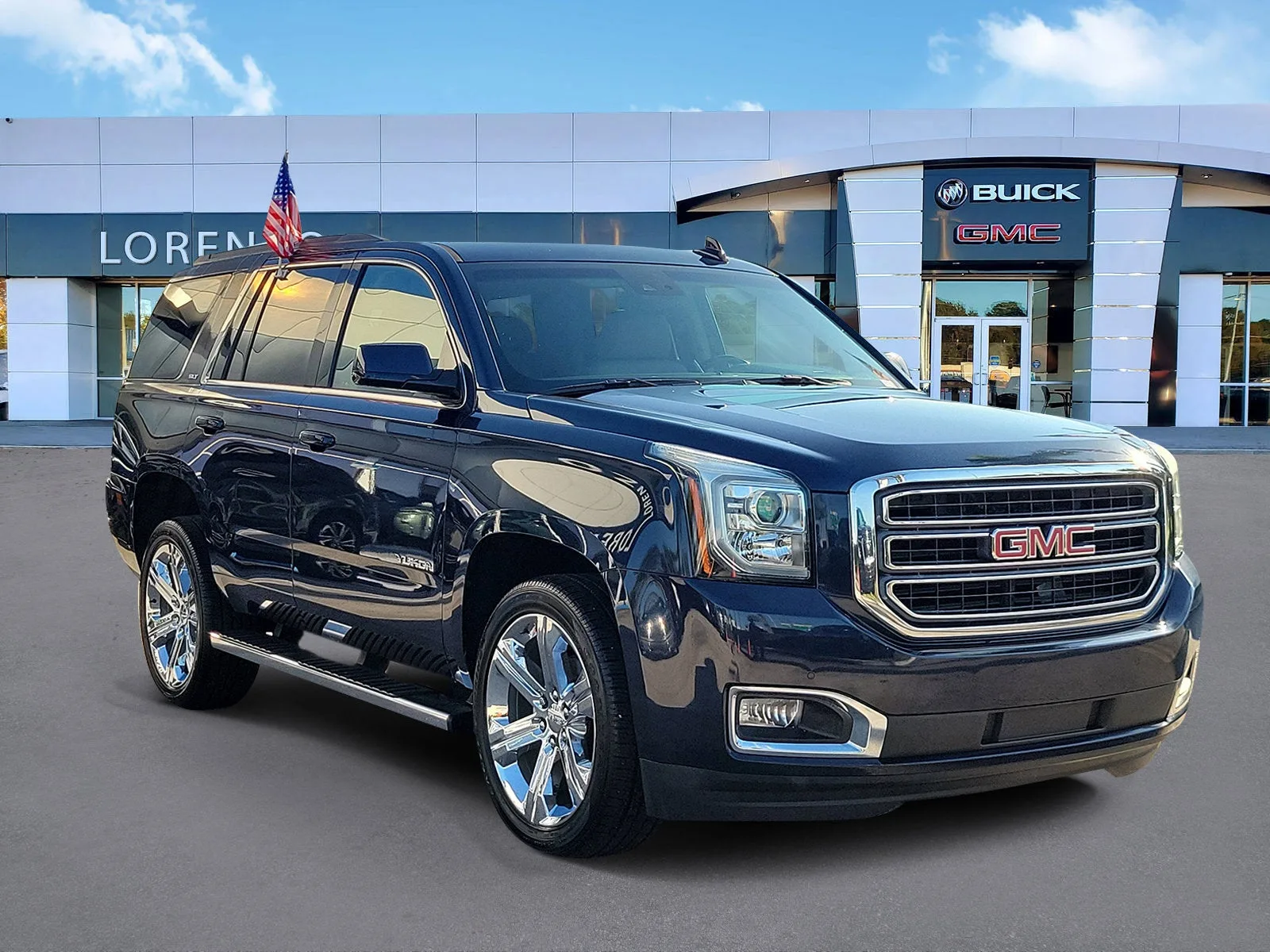 2019 GMC Yukon SLT photo 3