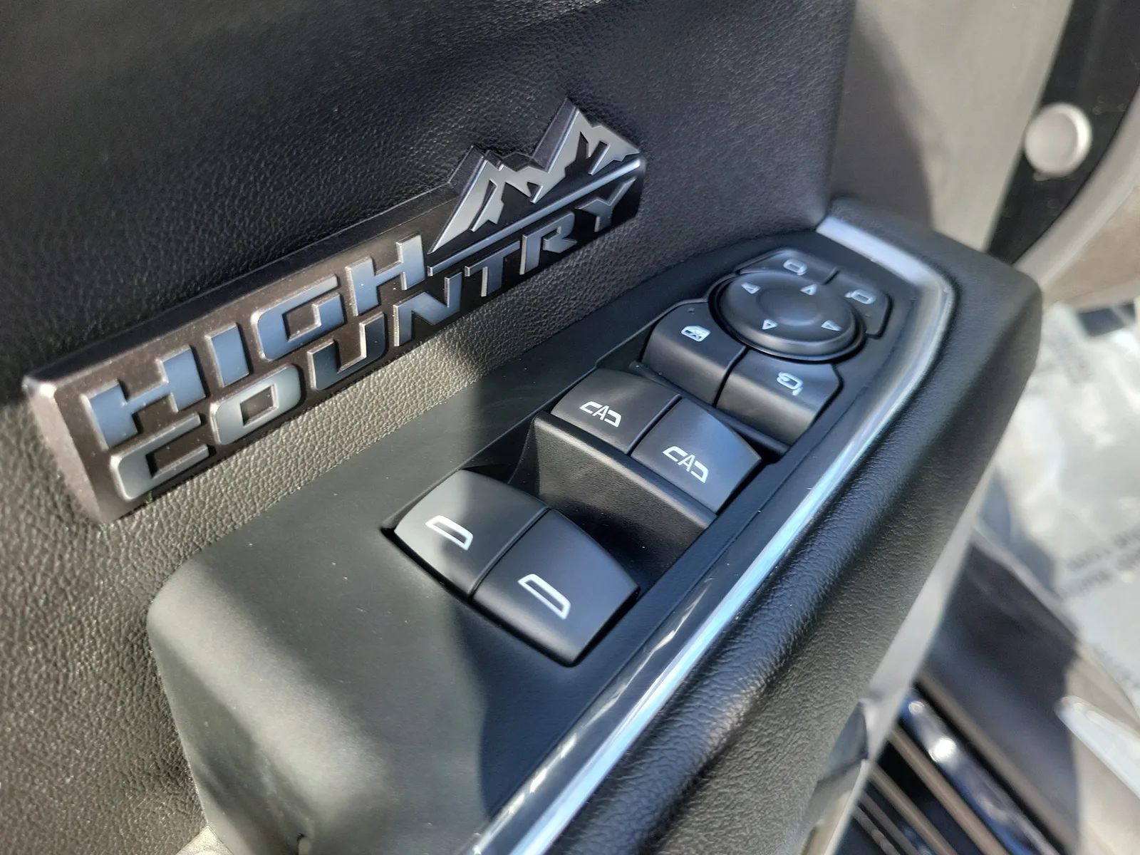 2024 Chevrolet Silverado 1500 High Country photo 22