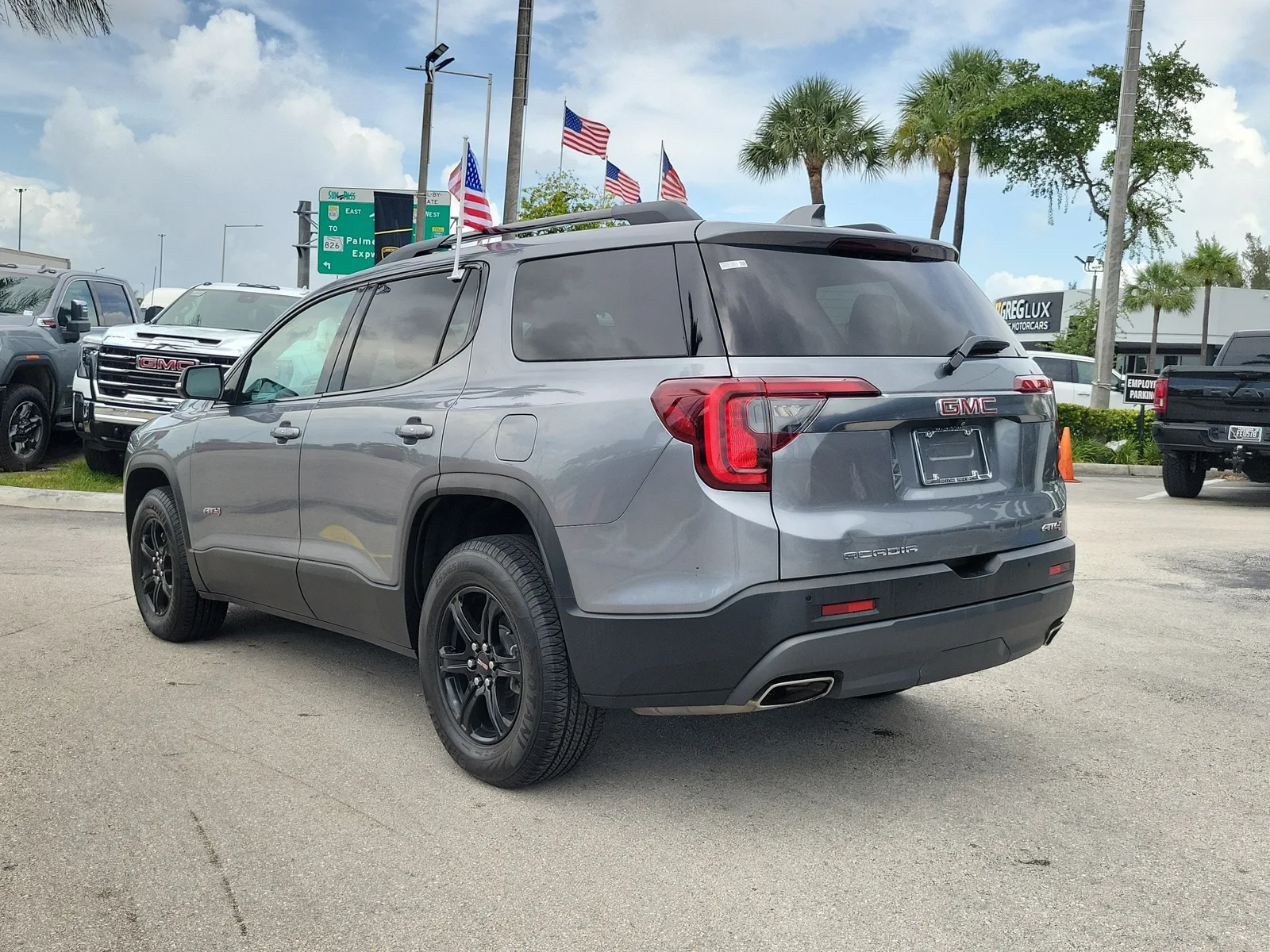2021 GMC Acadia AT4 photo 7