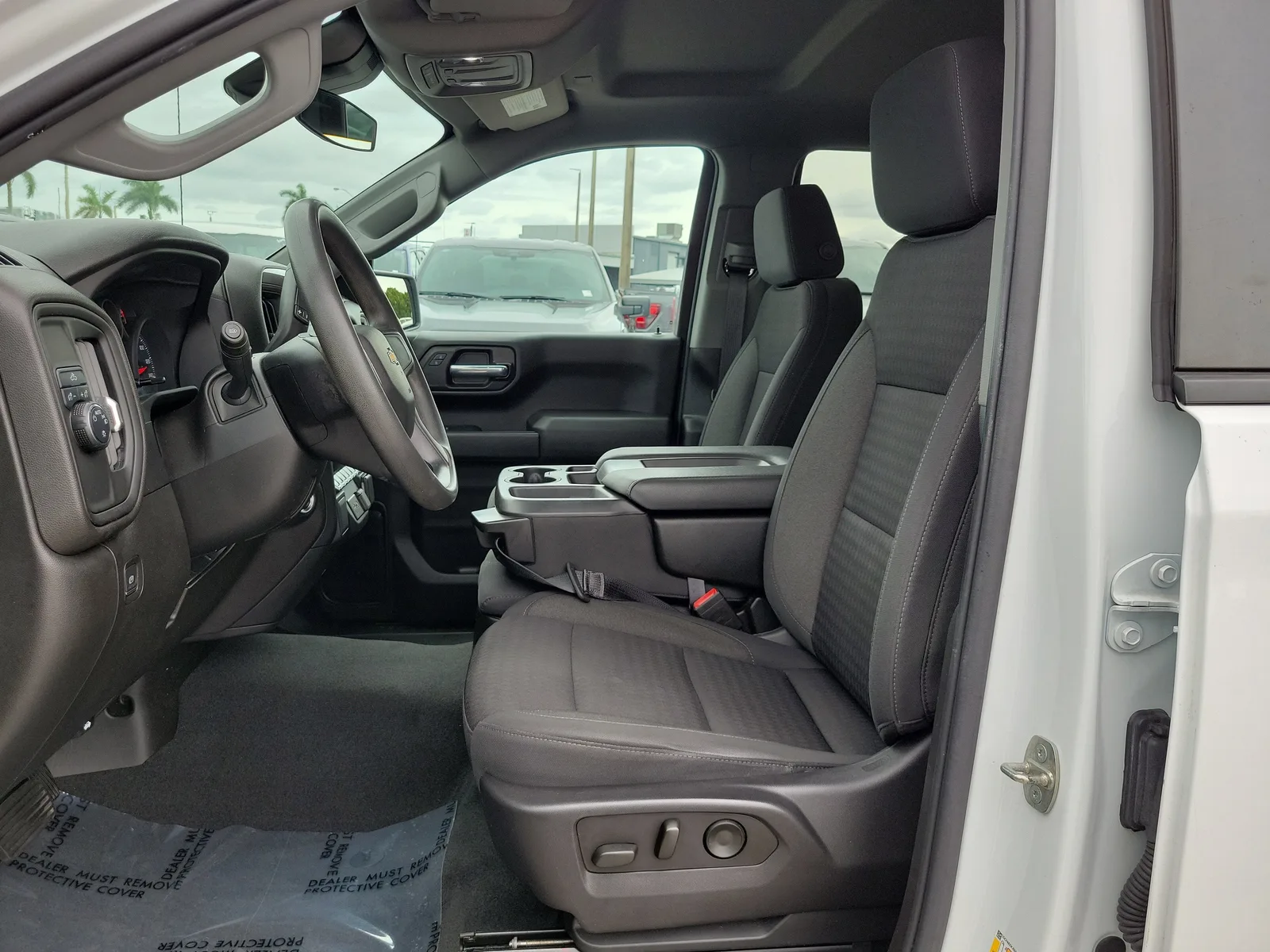 2022 Chevrolet Silverado 1500 Custom photo 11