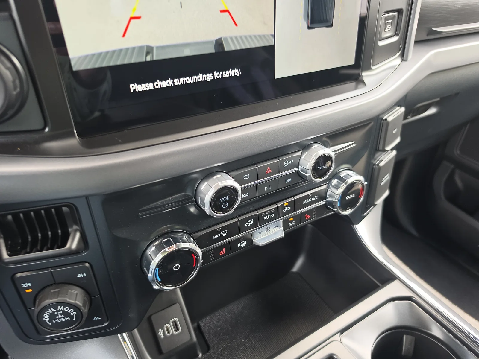2026 Ford F-150 XLT 4WD photo 17