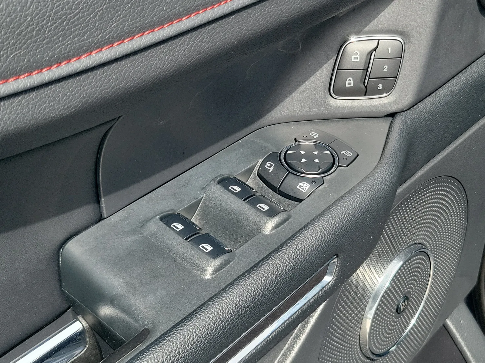 2023 Ford Expedition Limited photo 34