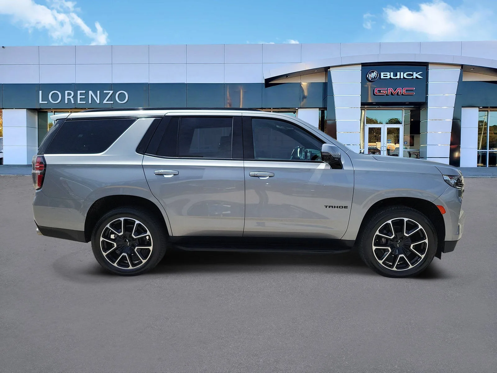 2023 Chevrolet Tahoe RST photo 4