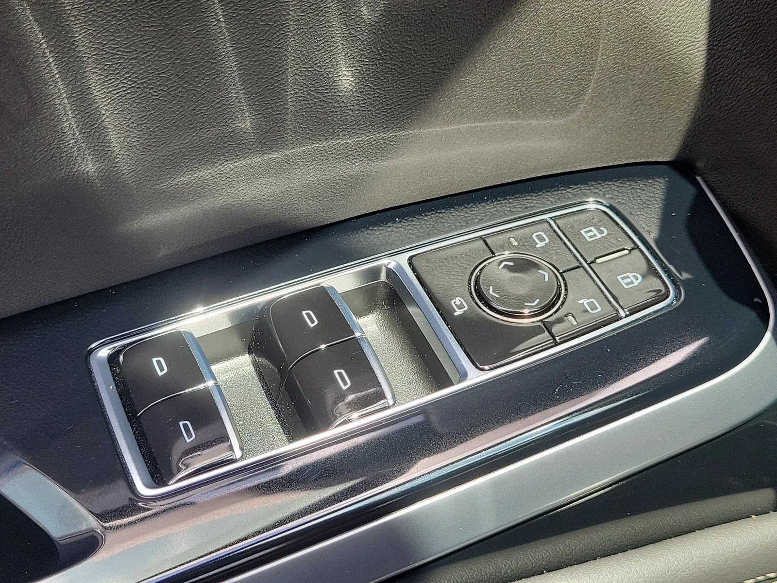 2025 Cadillac Escalade 4WD Premium Luxury photo 31