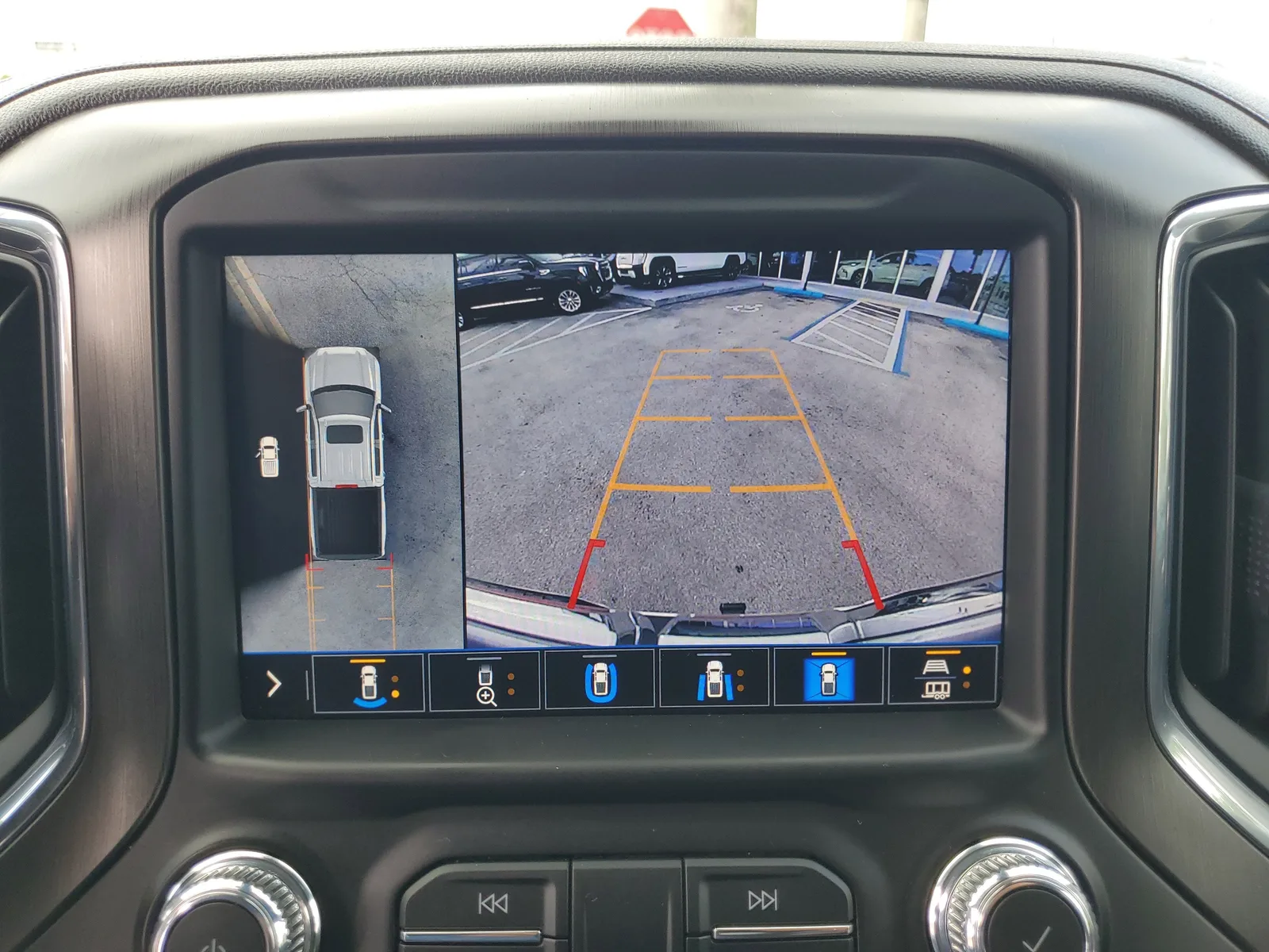 2020 GMC Sierra 1500 AT4 4WD photo 11