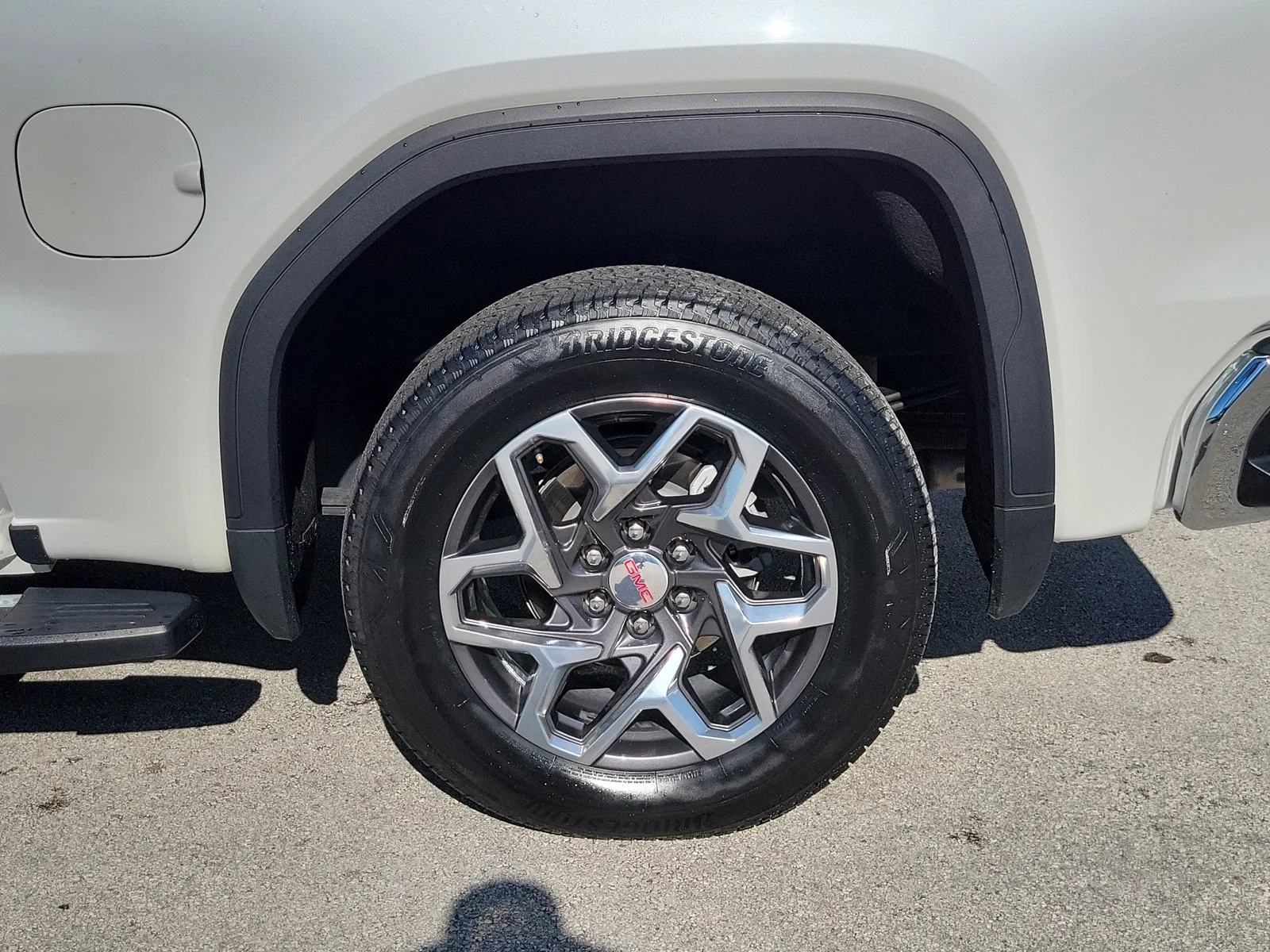 2023 GMC Sierra 1500 SLT photo 25