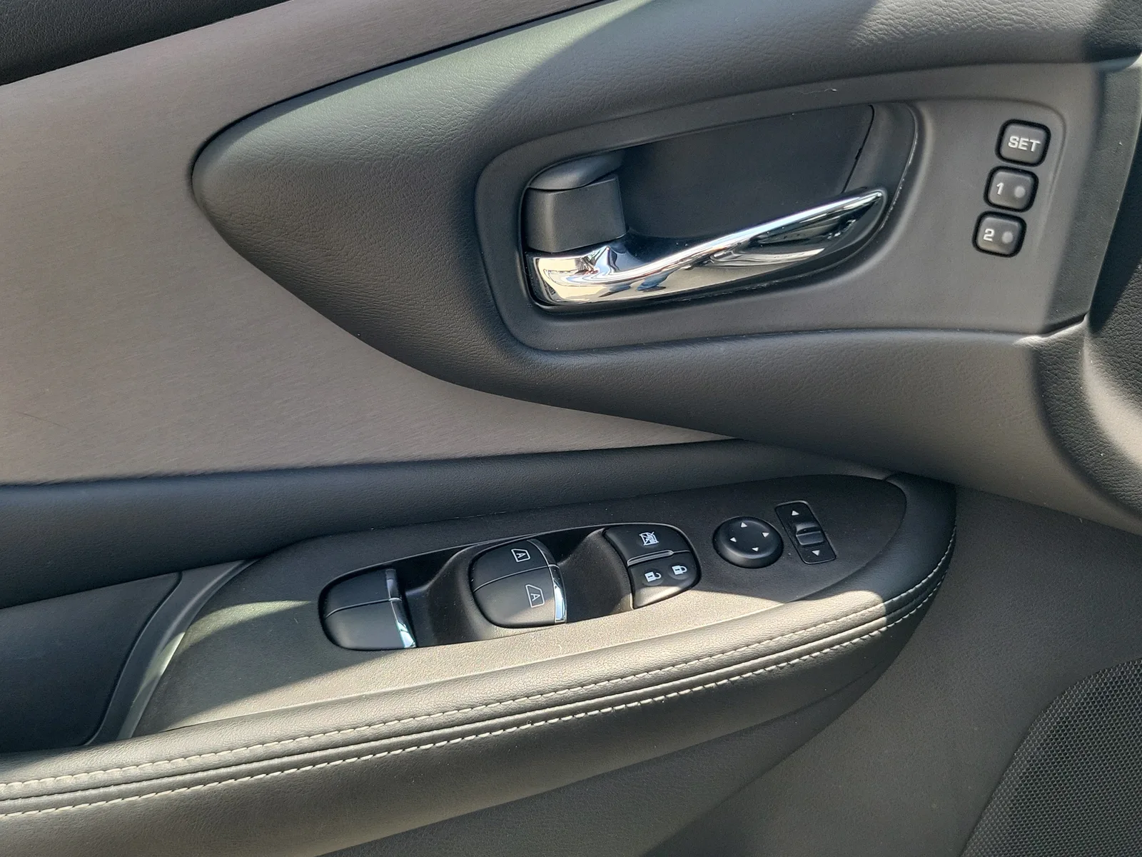 2023 Nissan Murano SL photo 28