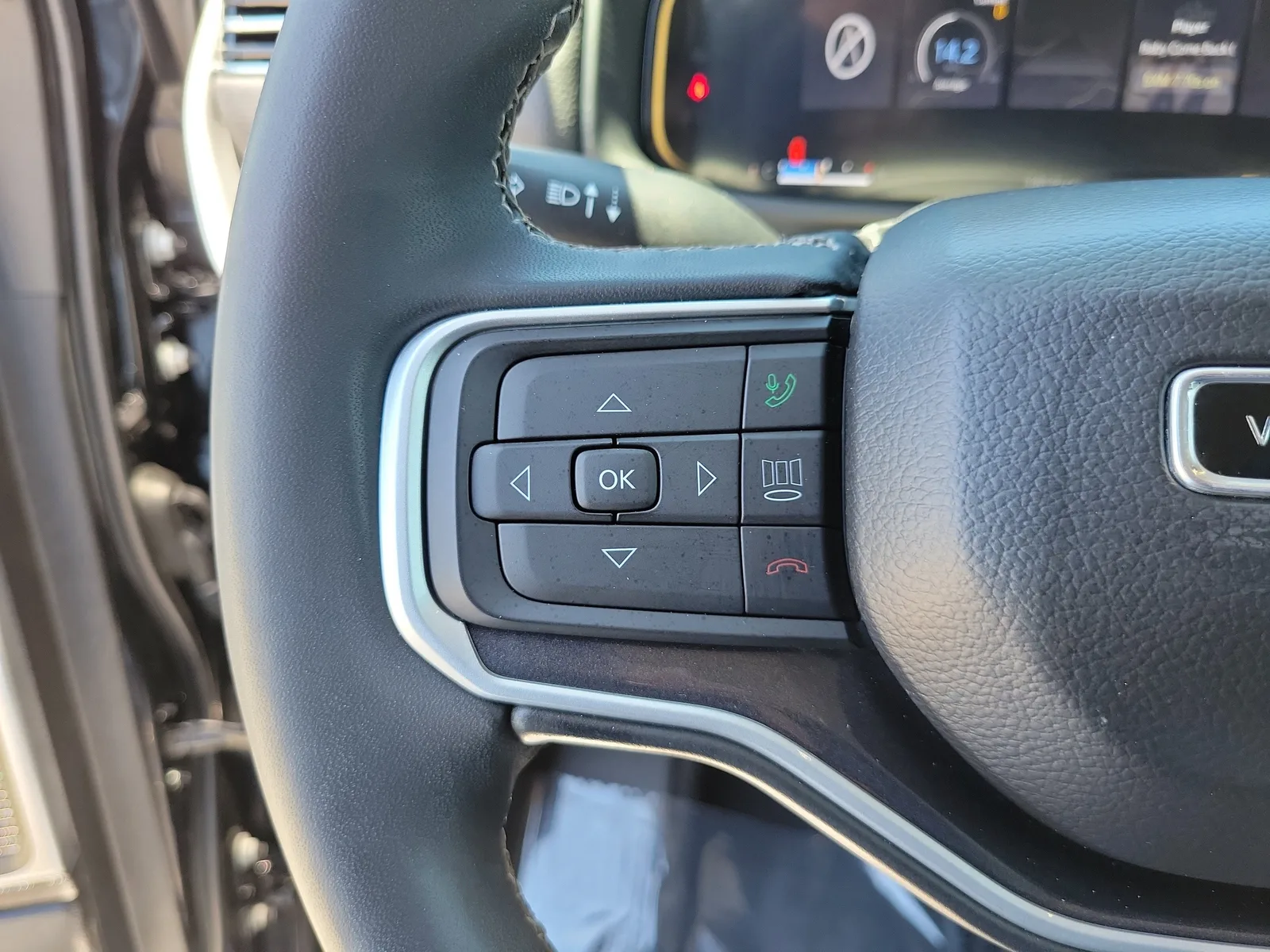 2023 Jeep Wagoneer Base photo 23