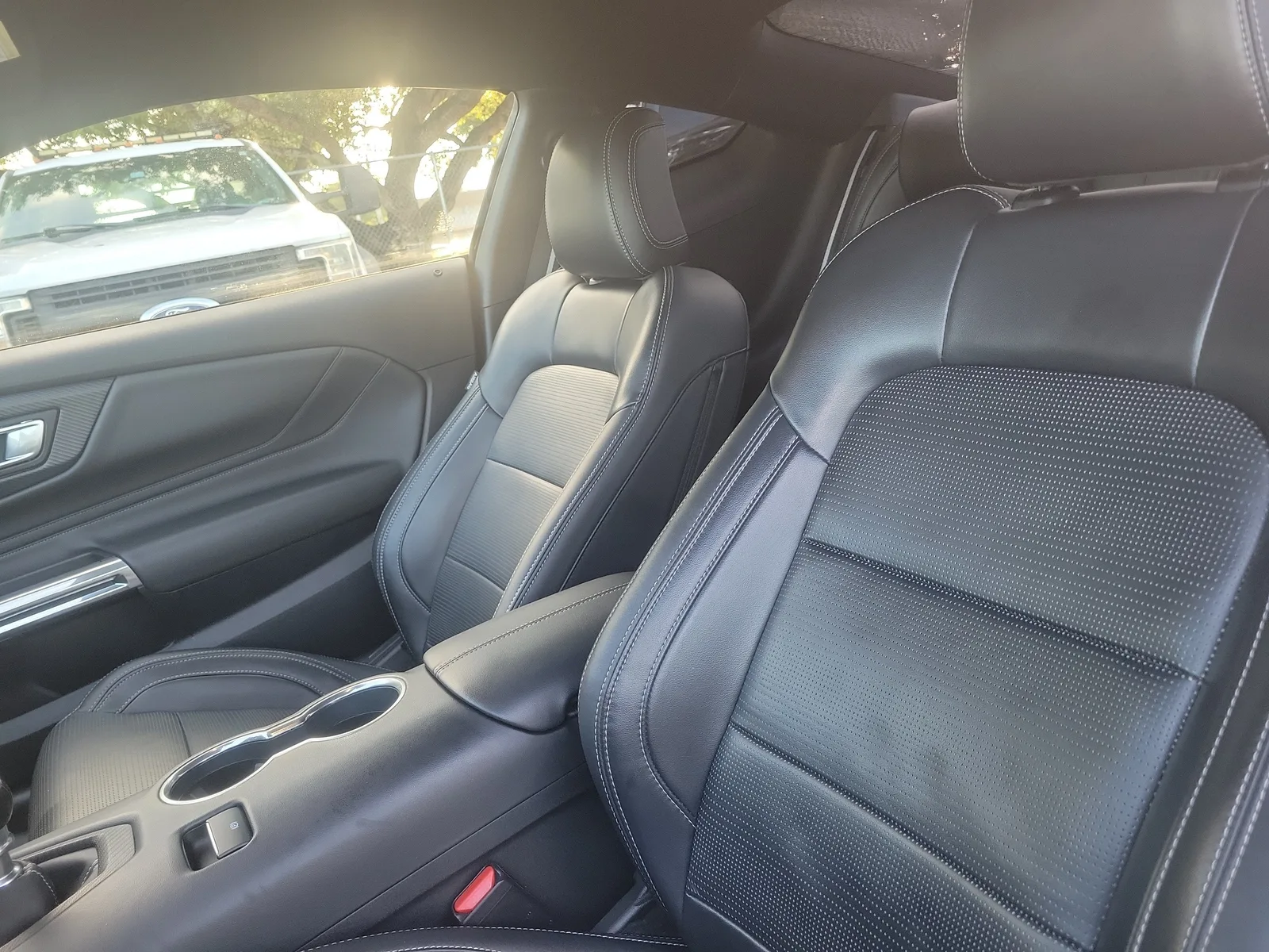 2024 Ford Mustang GT Premium photo 14