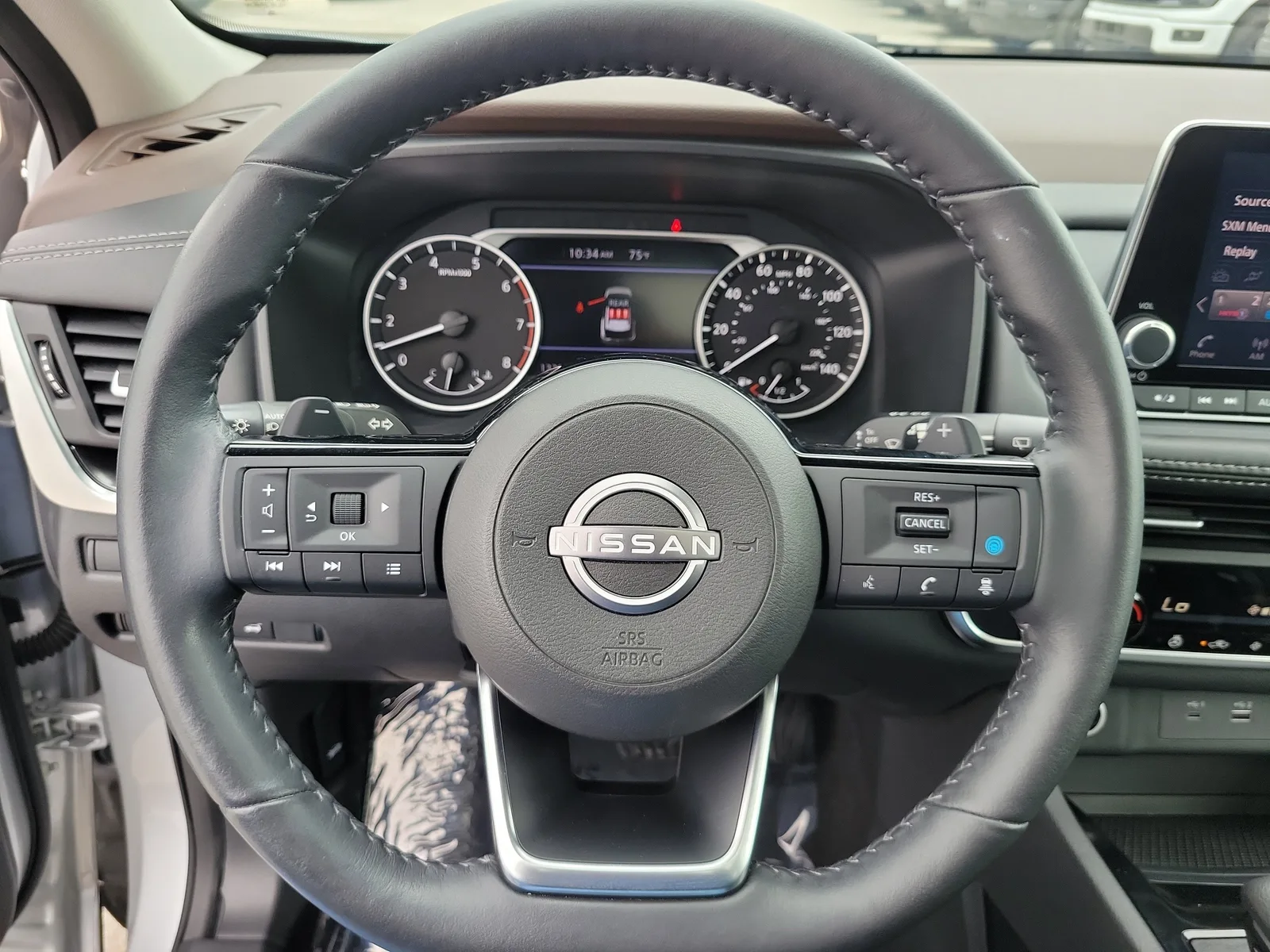 2023 Nissan Rogue SV photo 25