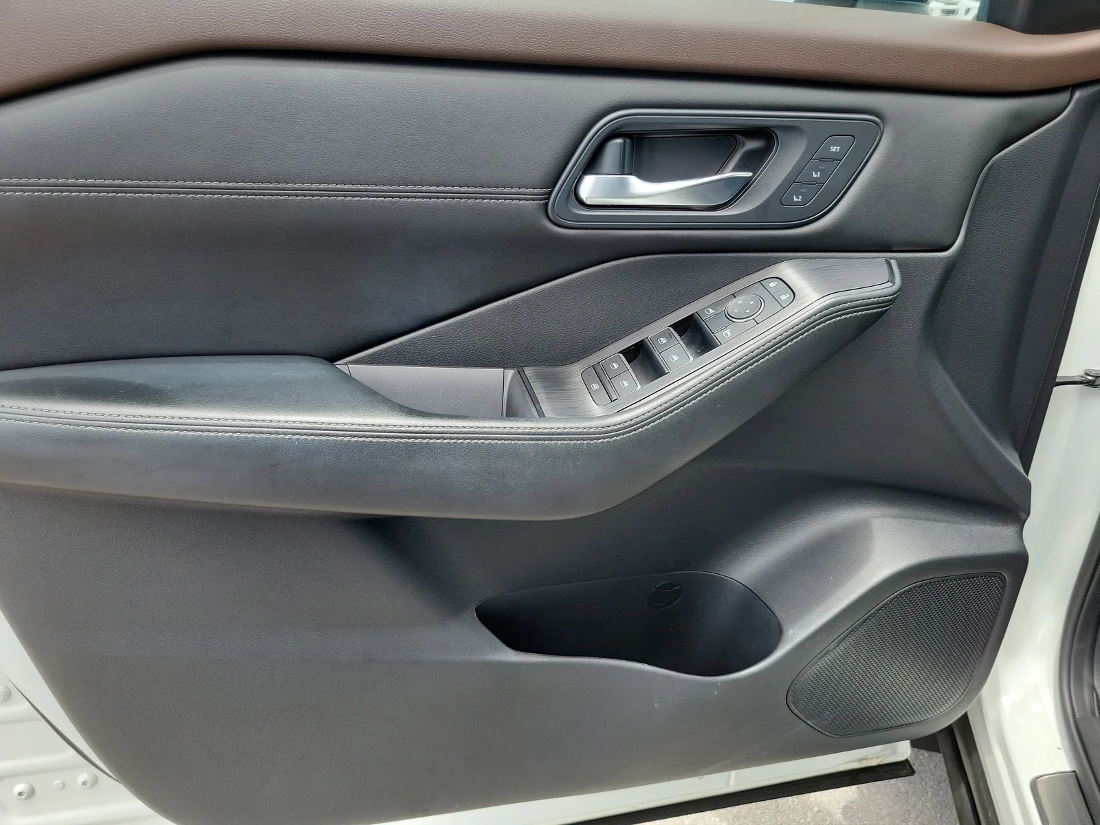 2023 Nissan Rogue SL 4WD photo 22