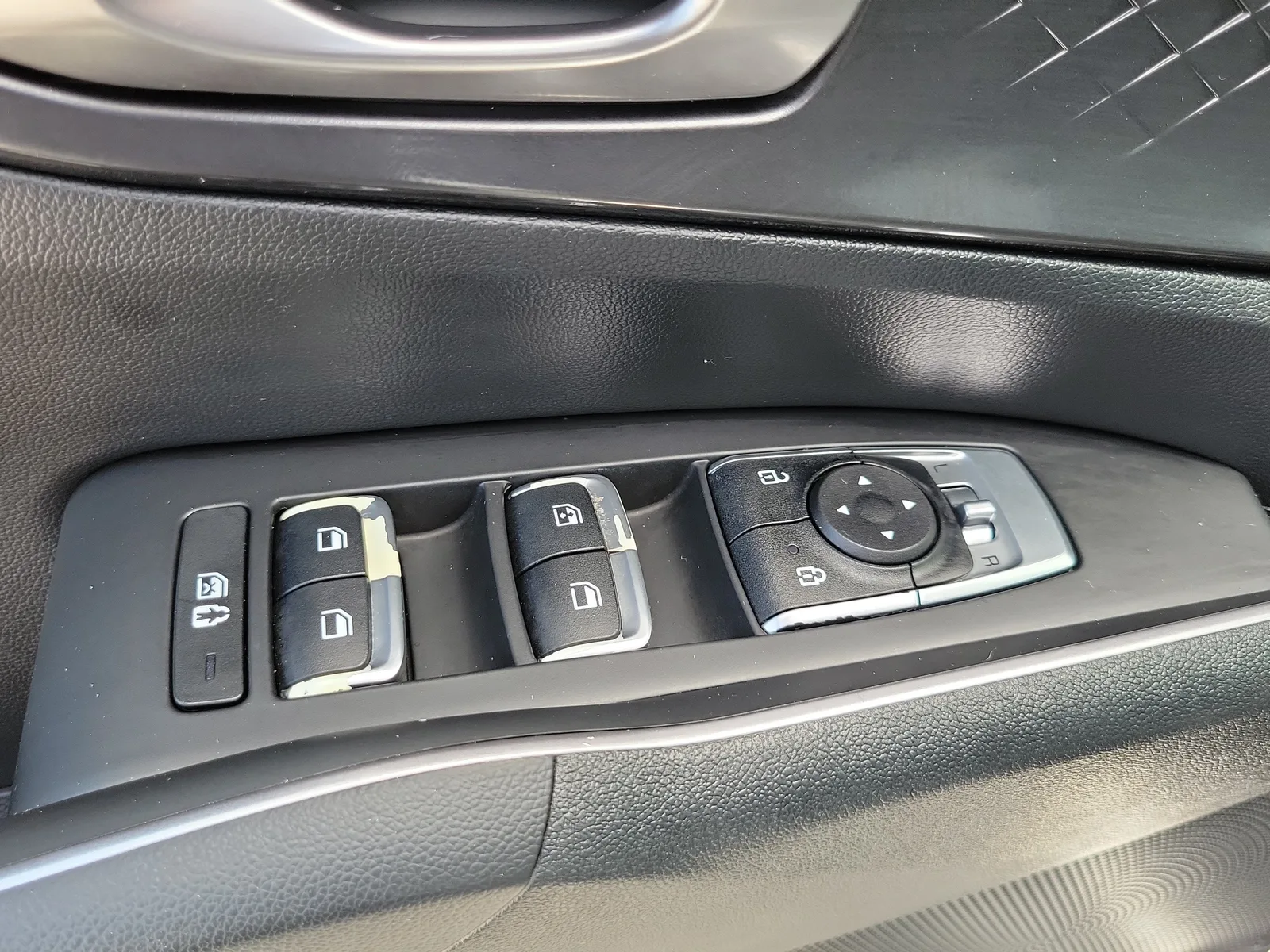 2021 Kia Sorento S photo 23