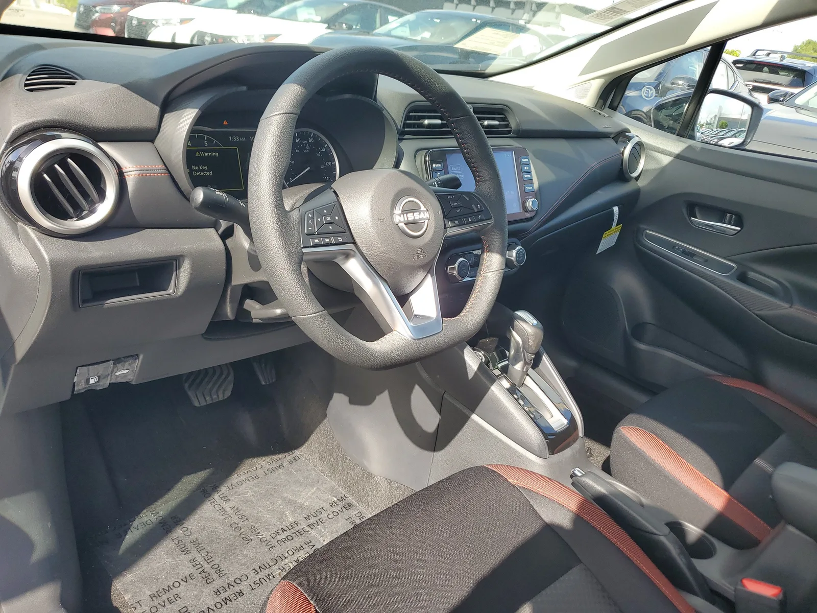 2025 Nissan Versa SR photo 7