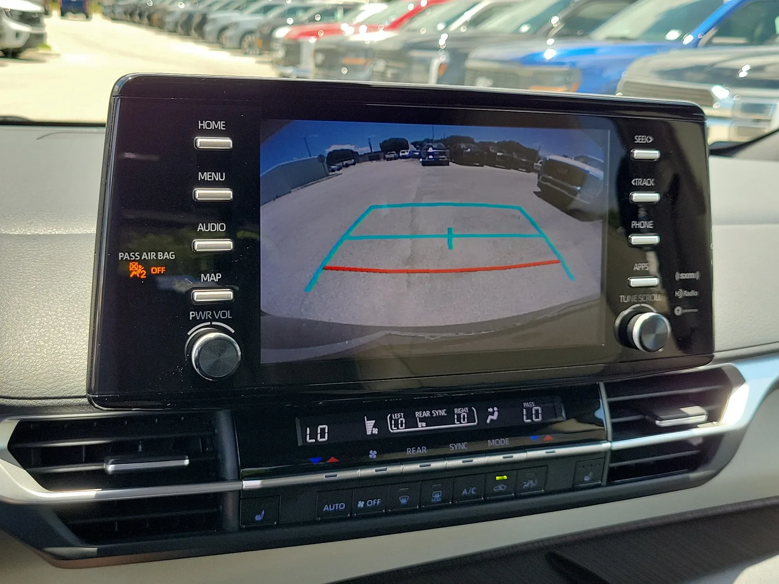 2021 Toyota Sienna XLE photo 31