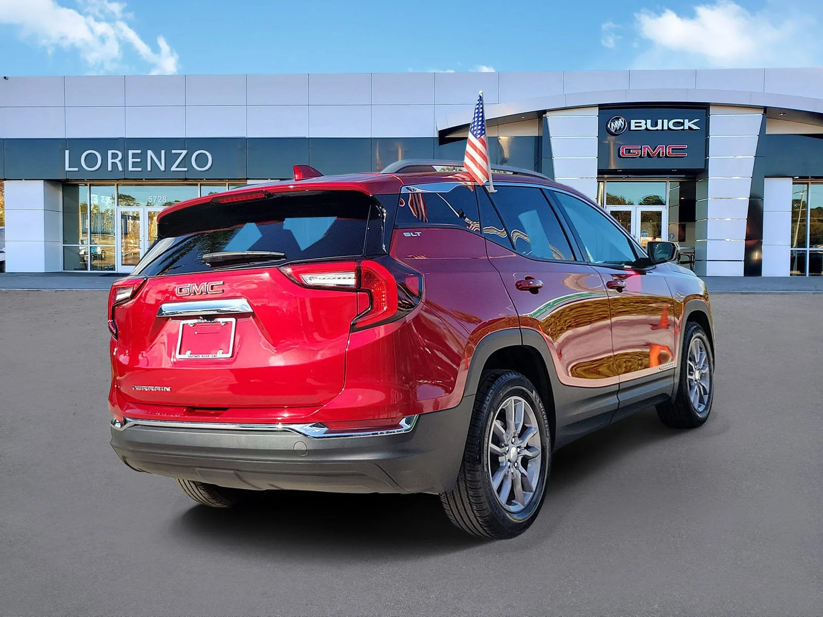 2024 GMC Terrain SLT photo 5