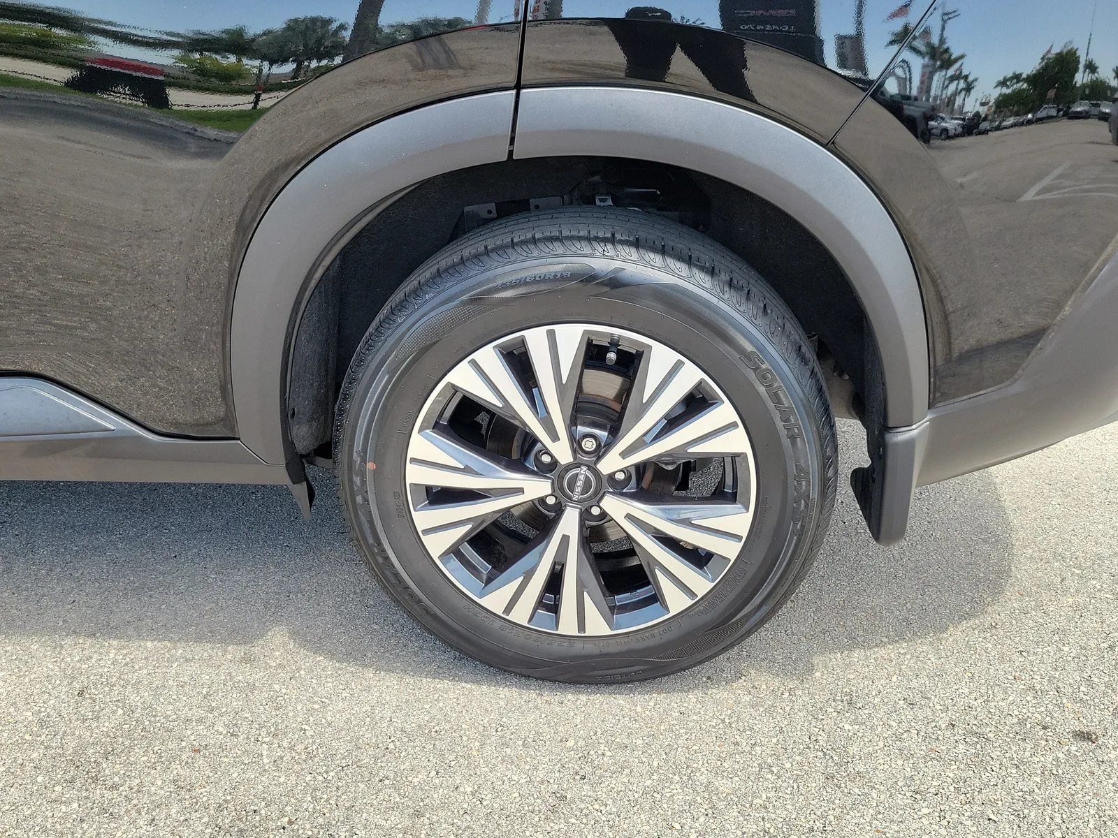 2022 Nissan Rogue SV photo 27