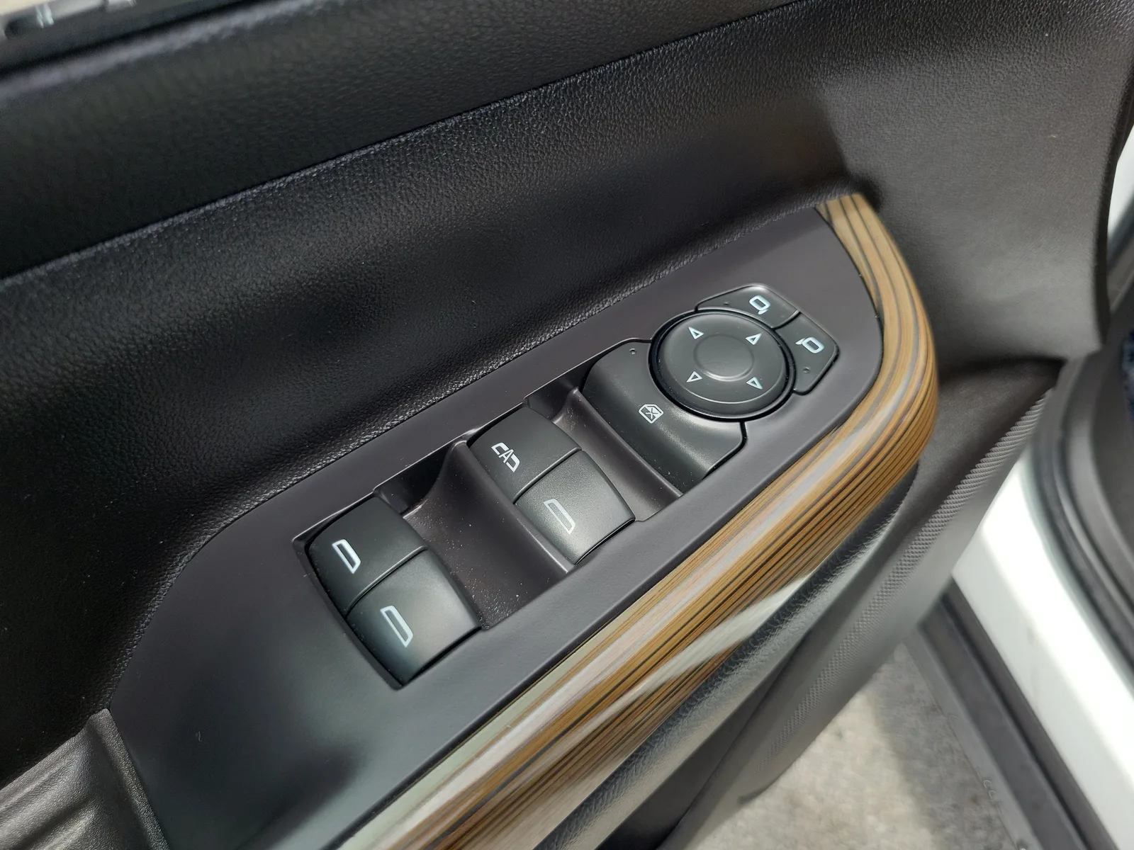 2021 GMC Acadia SLE photo 22