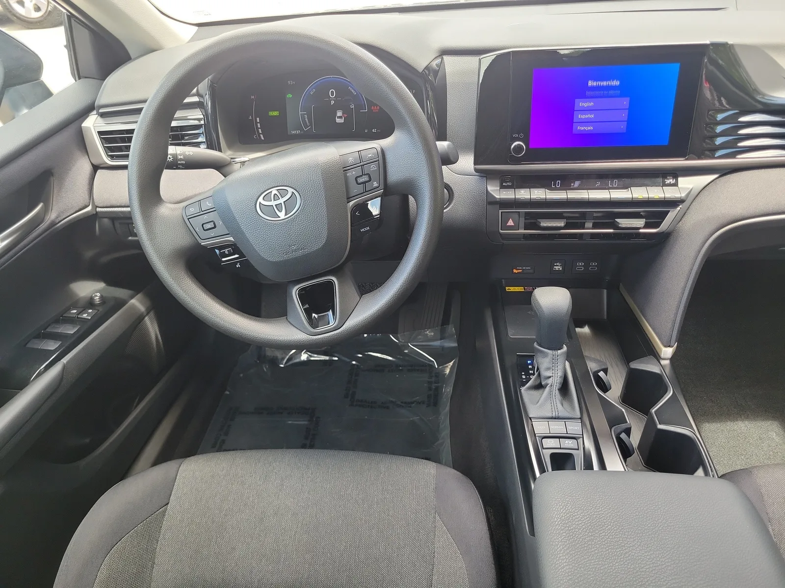 2025 Toyota Camry LE photo 16