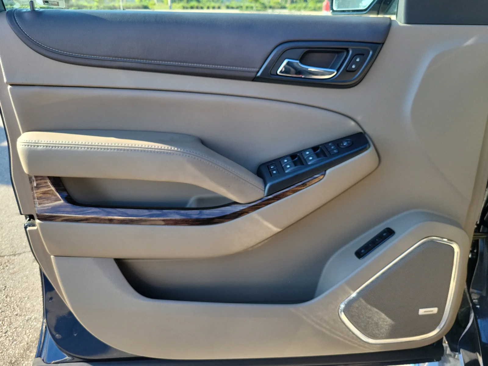 2019 GMC Yukon SLT photo 25