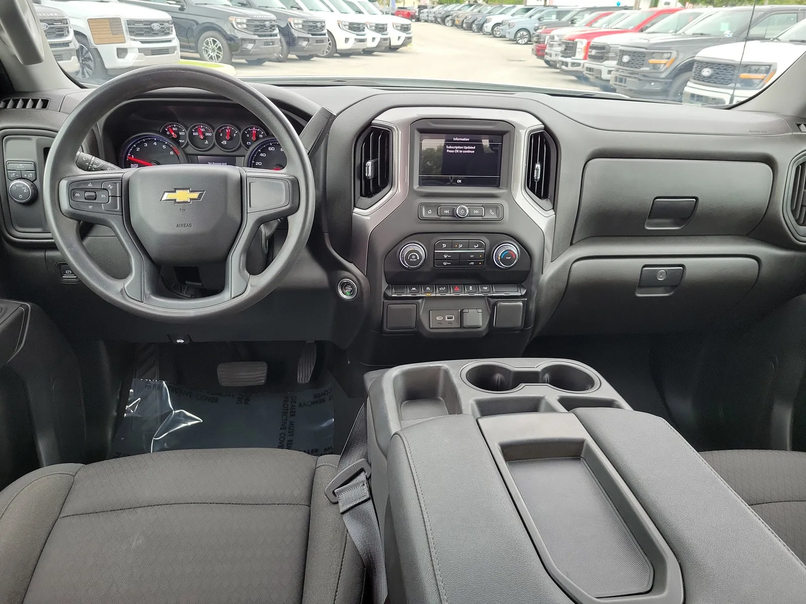 2022 Chevrolet Silverado 1500 Custom photo 15