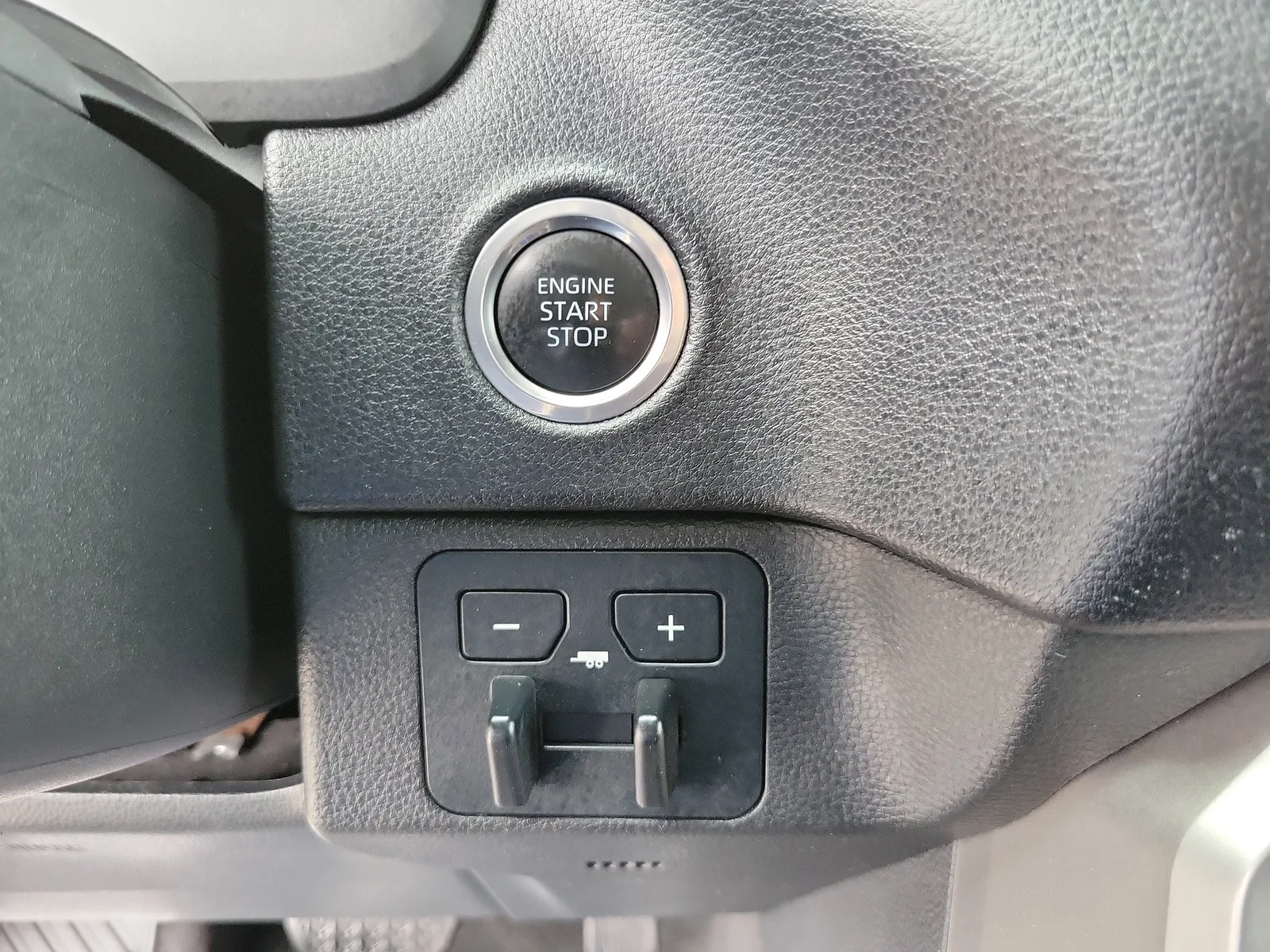 2023 Toyota Tundra 2WD SR5 photo 19
