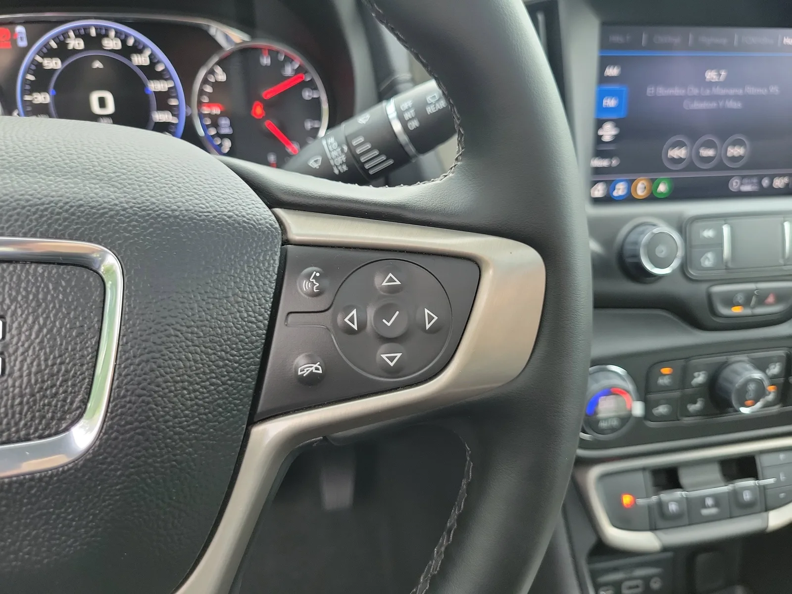 2024 GMC Terrain Denali photo 21