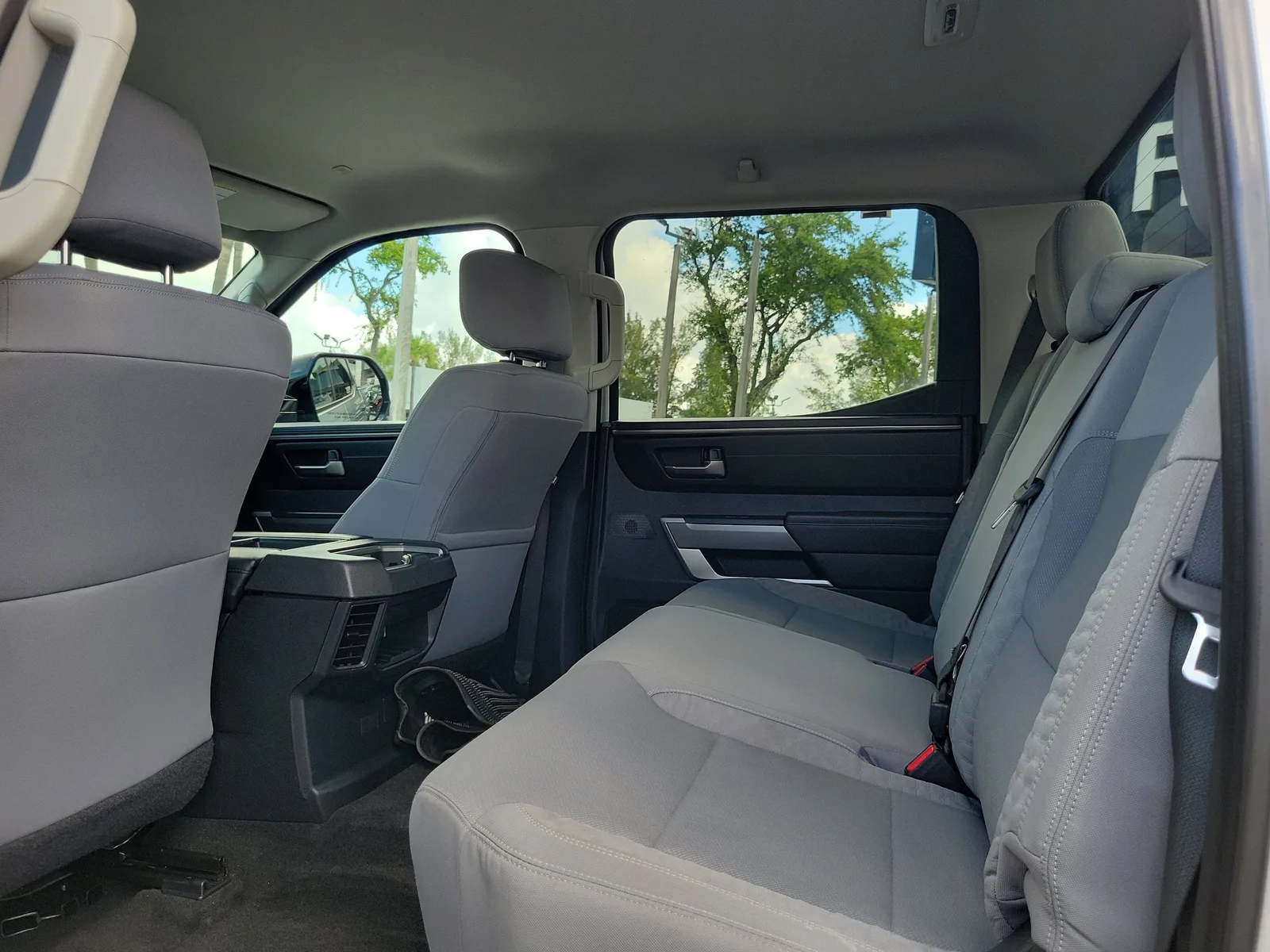 2022 Toyota Tundra 2WD SR5 photo 12