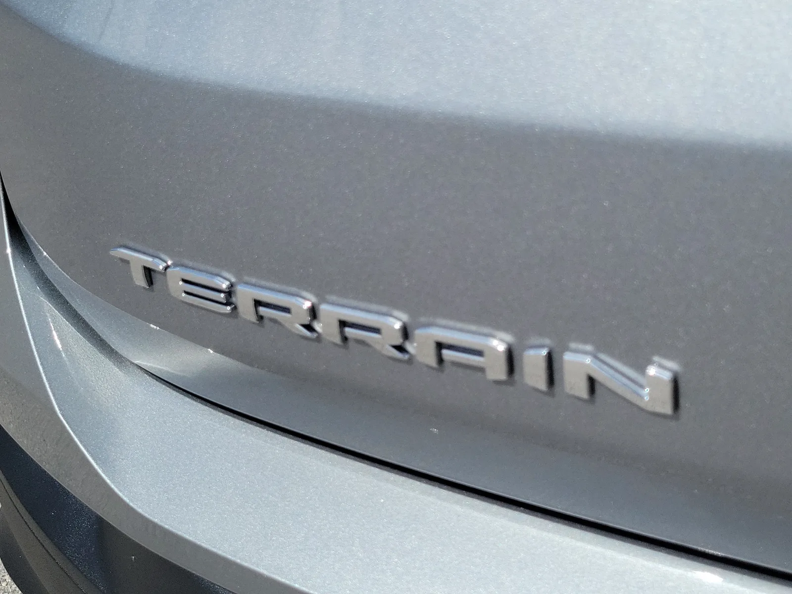 2024 GMC Terrain SLE photo 9