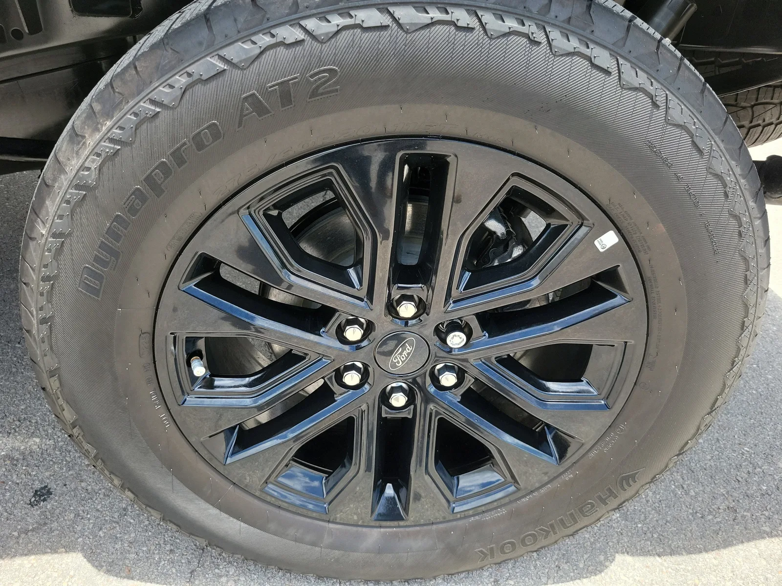2025 Ford F-150 LARIAT 4WD photo 9