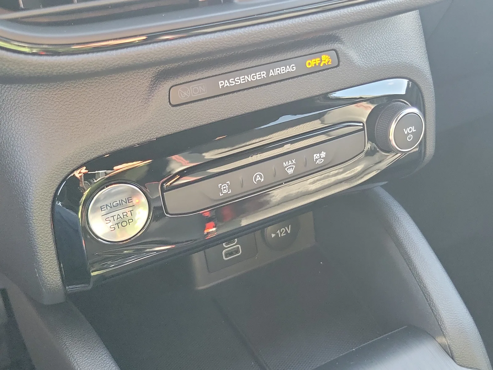 2025 Ford Escape ST-Line photo 25