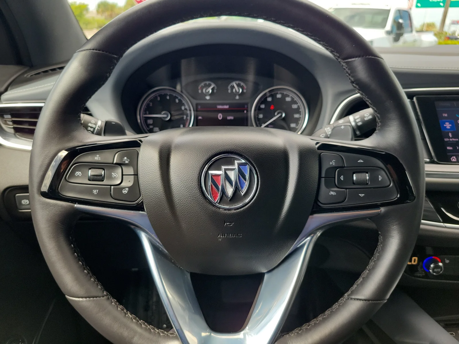 2022 Buick Enclave Essence photo 19