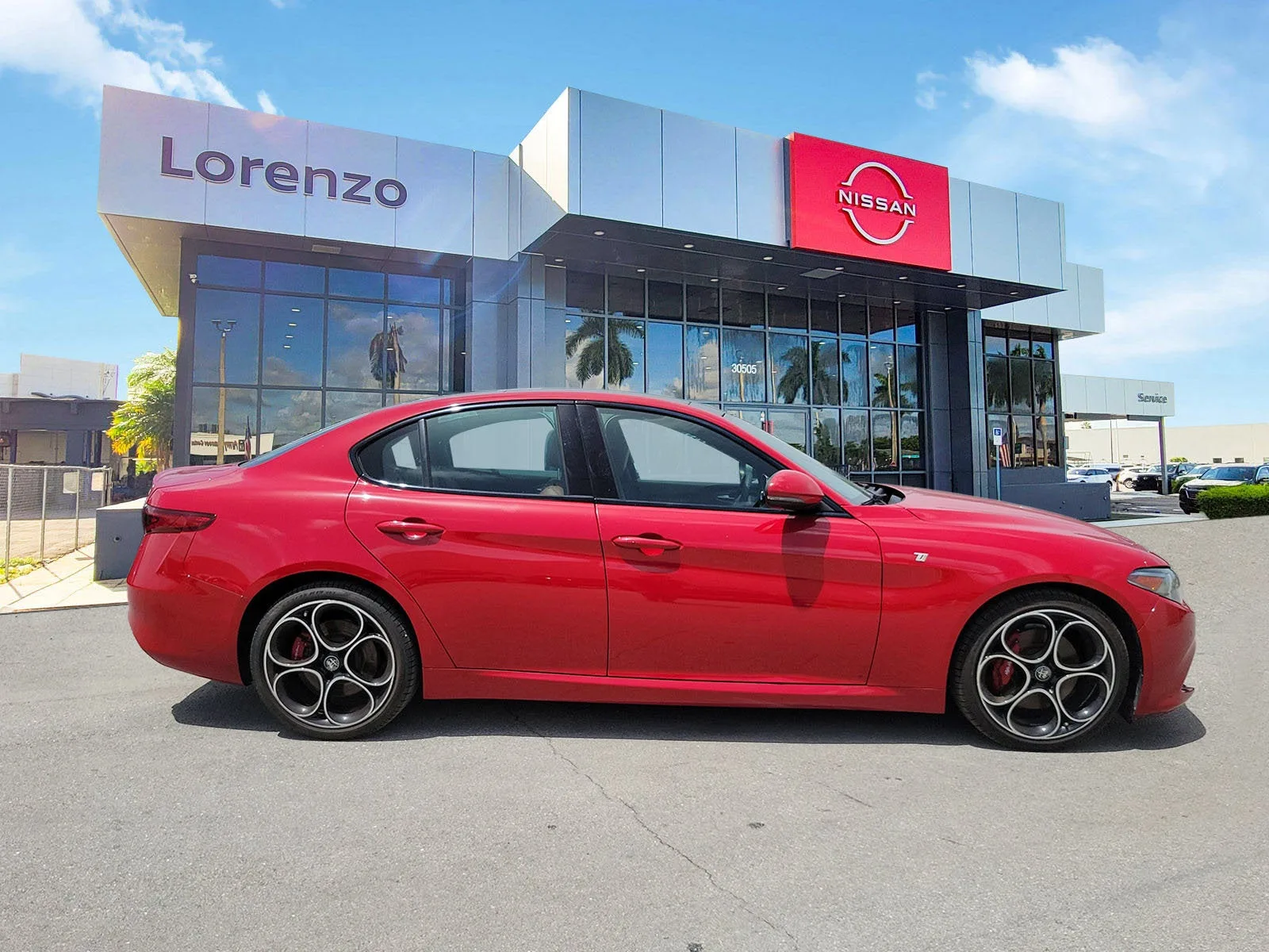 2022 Alfa Romeo Giulia Ti photo 2