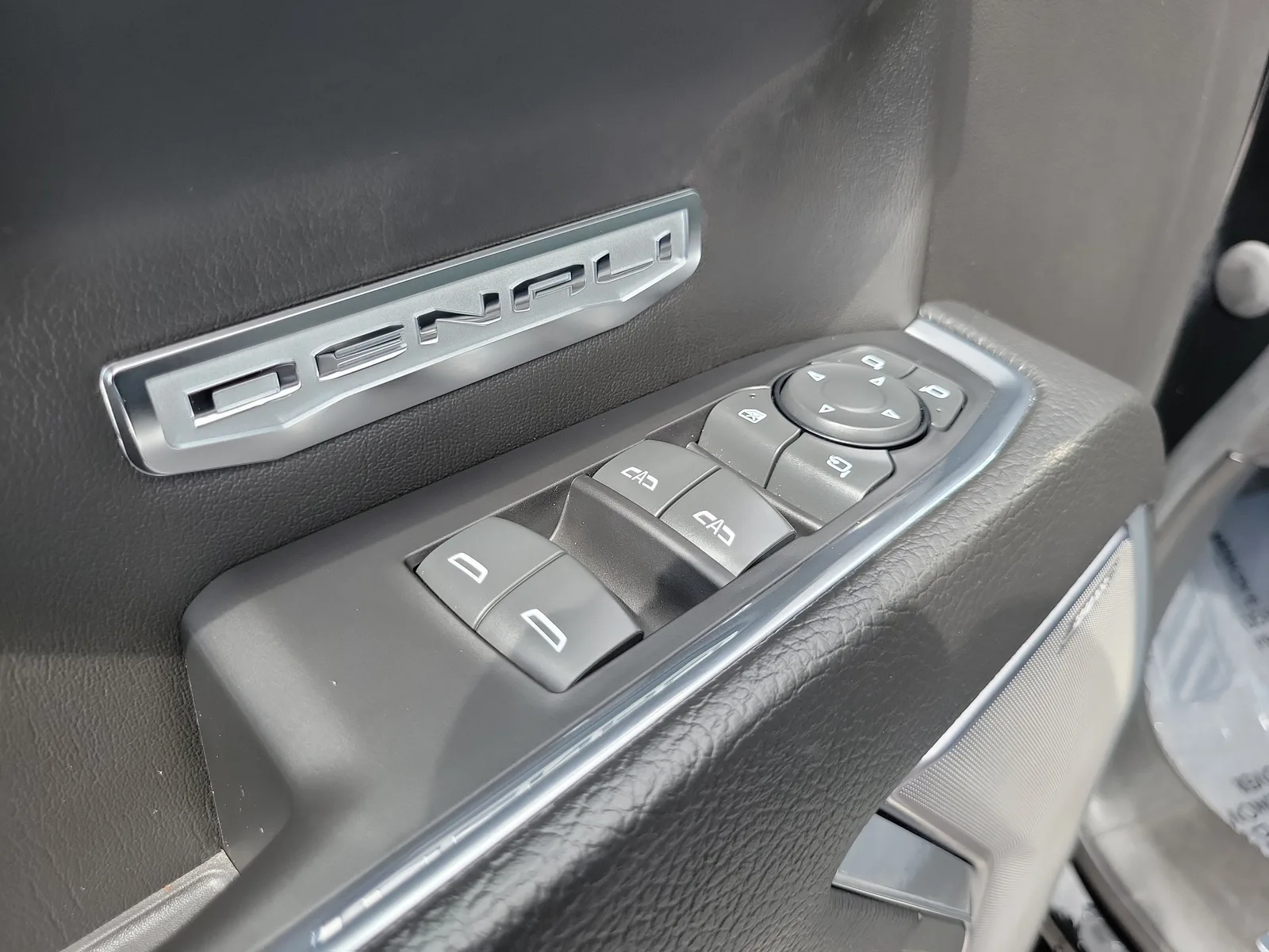 2023 GMC Sierra 1500 Denali photo 26