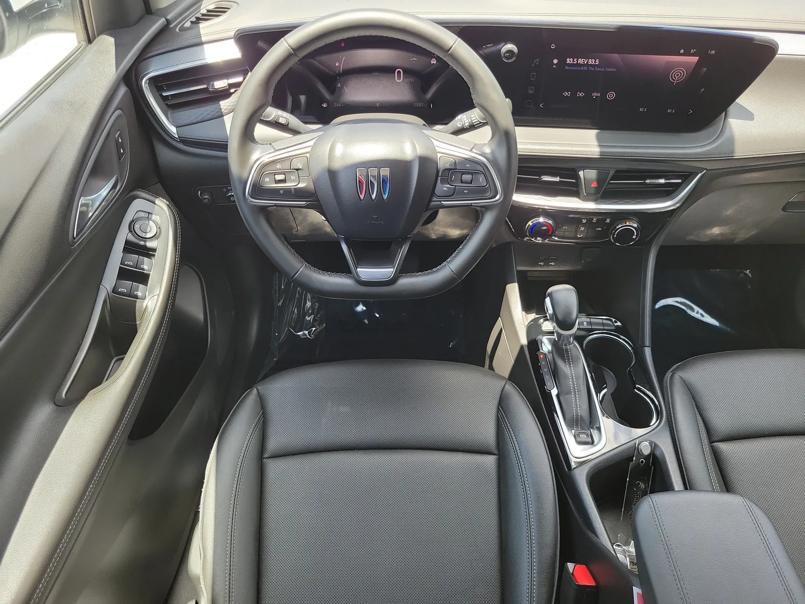 2024 Buick Encore GX Sport Touring photo 18