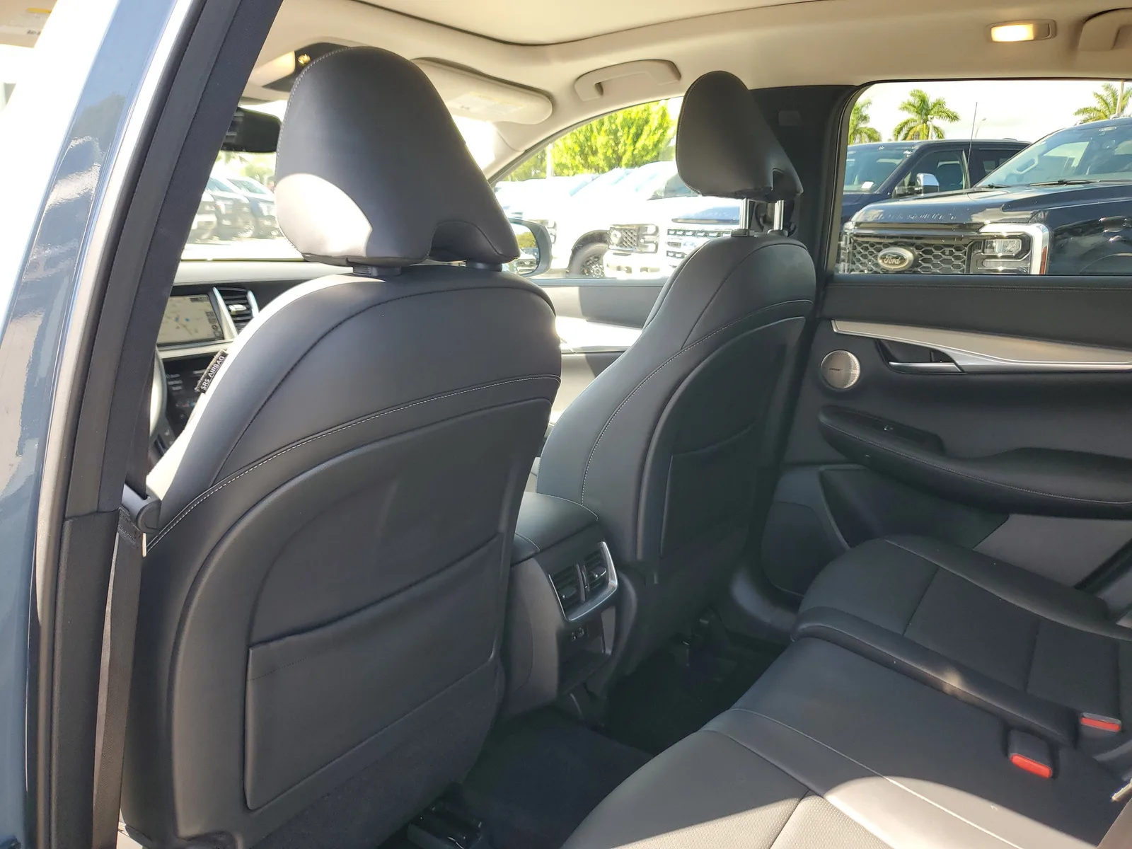 2022 INFINITI QX50 ESSENTIAL photo 13