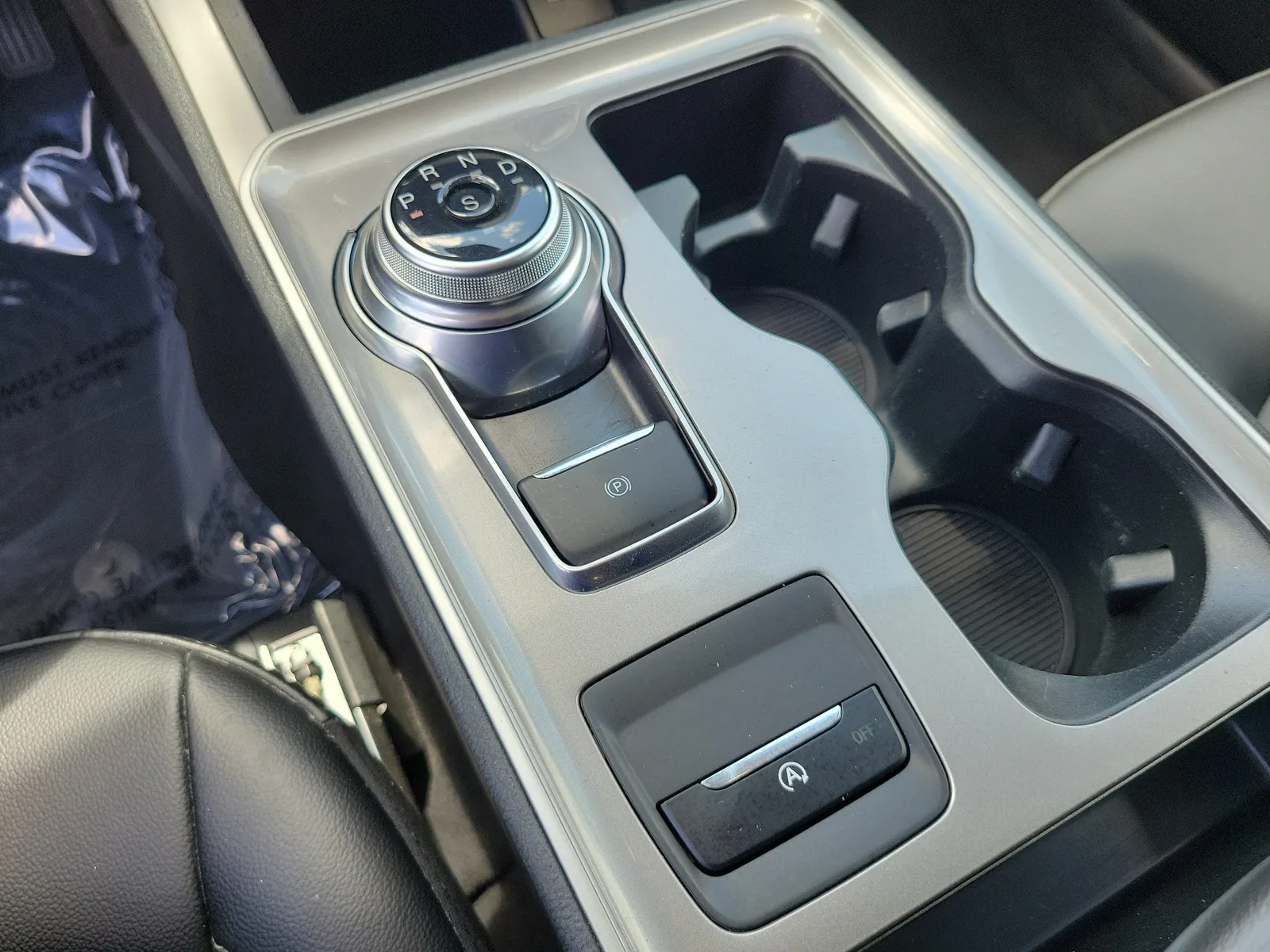 2024 Ford Edge SEL 4WD photo 25