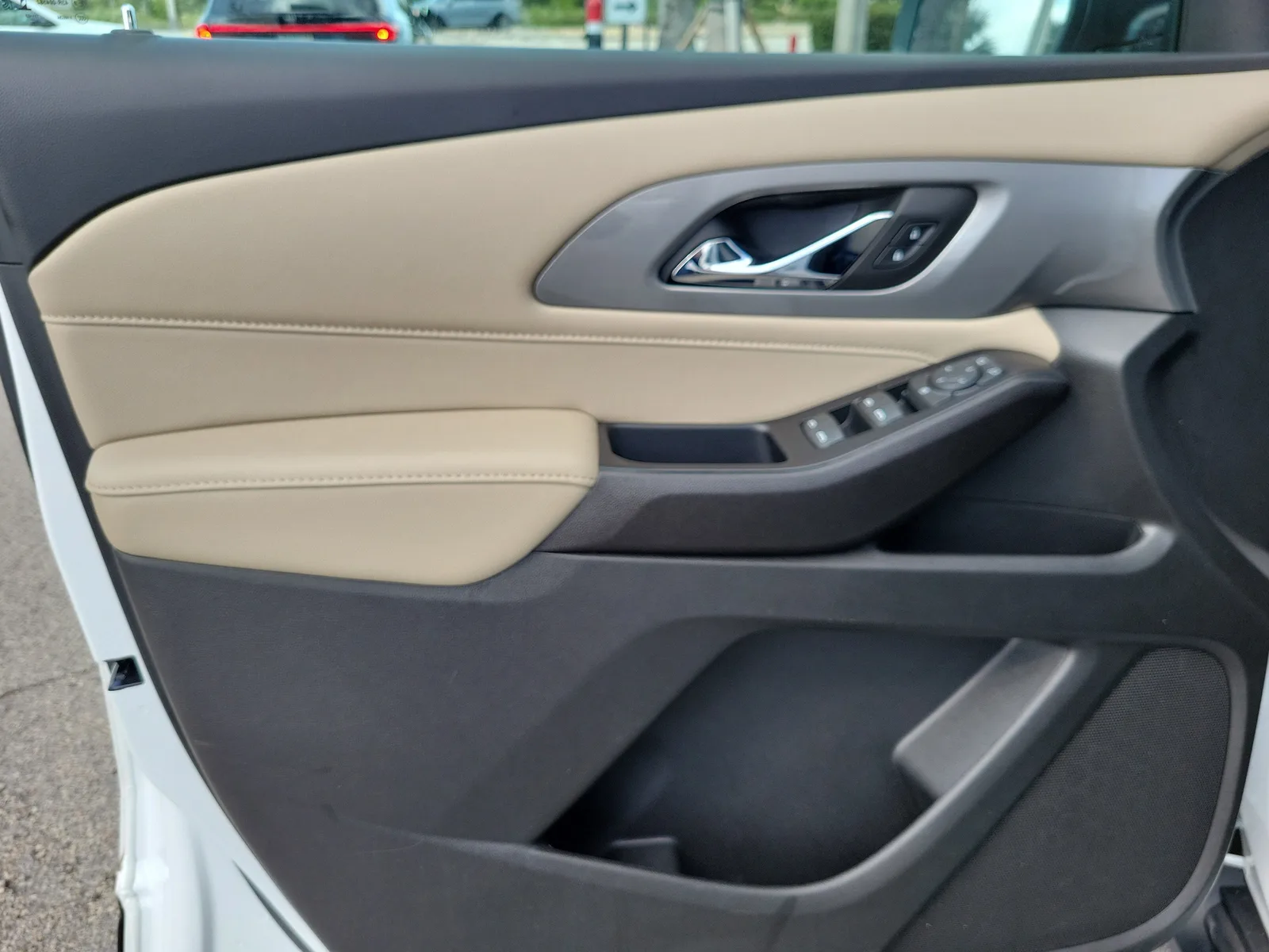 2023 Chevrolet Traverse LS photo 21