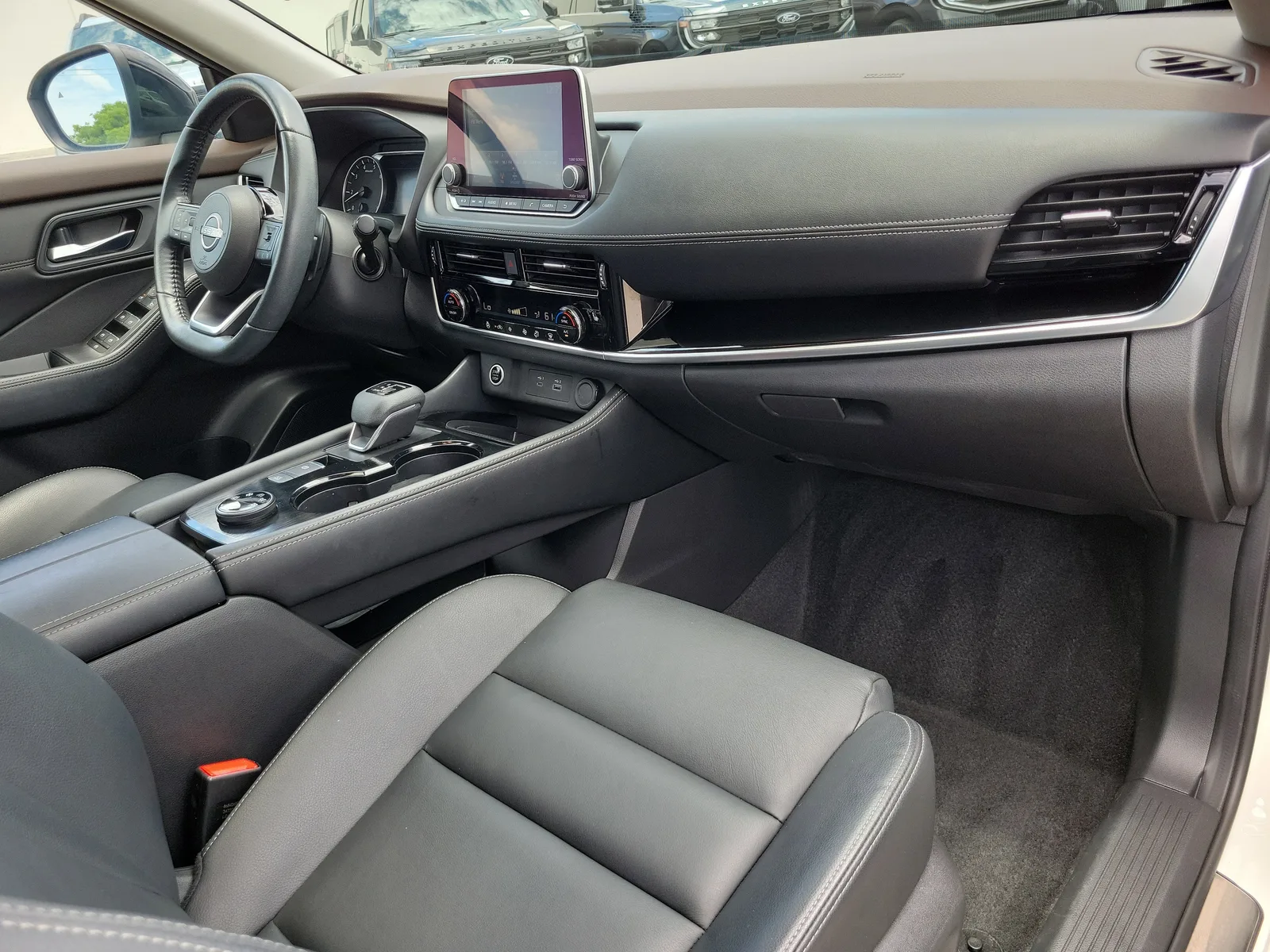 2023 Nissan Rogue SL 4WD photo 14