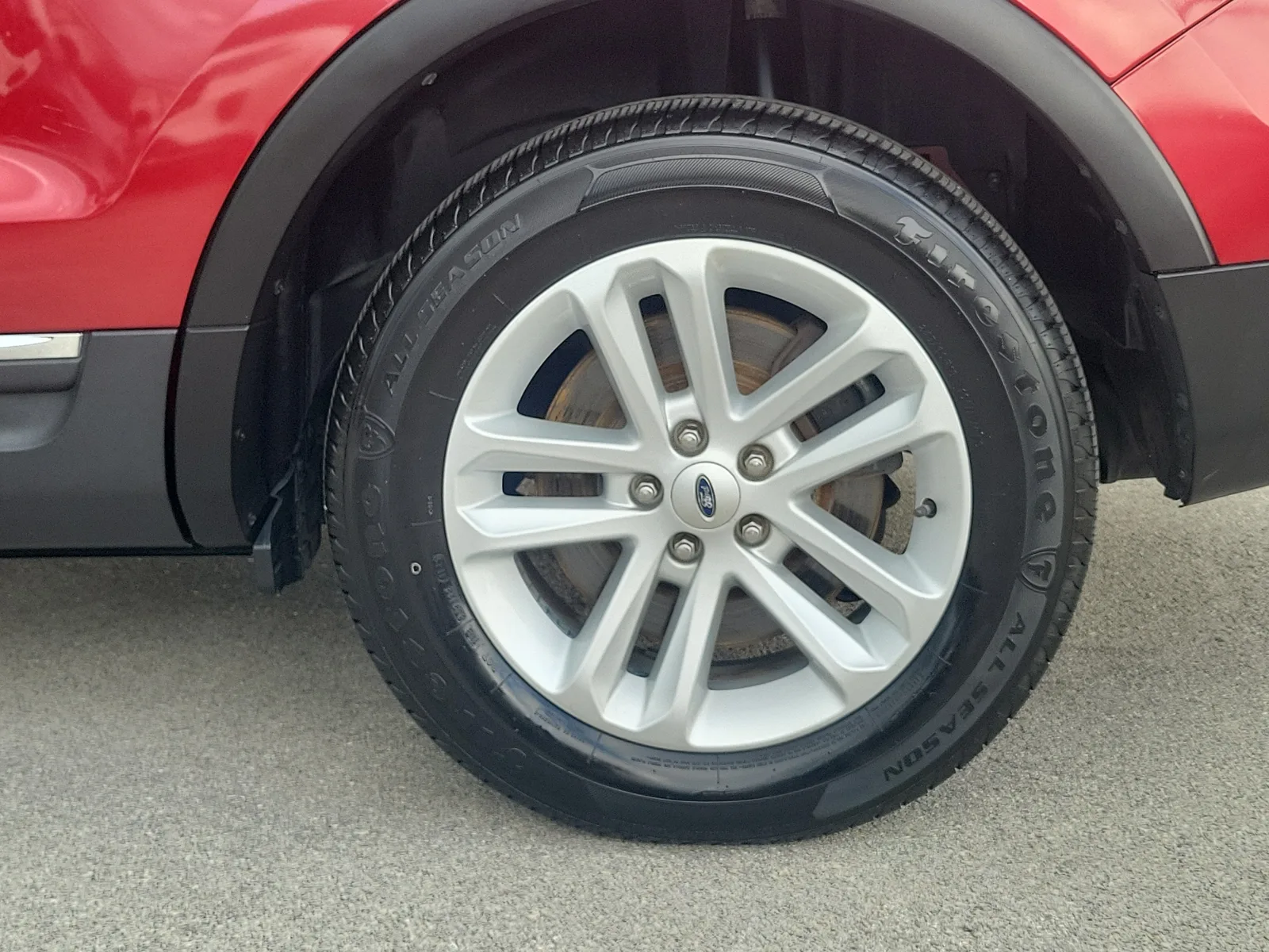 2014 Ford Explorer XLT photo 9