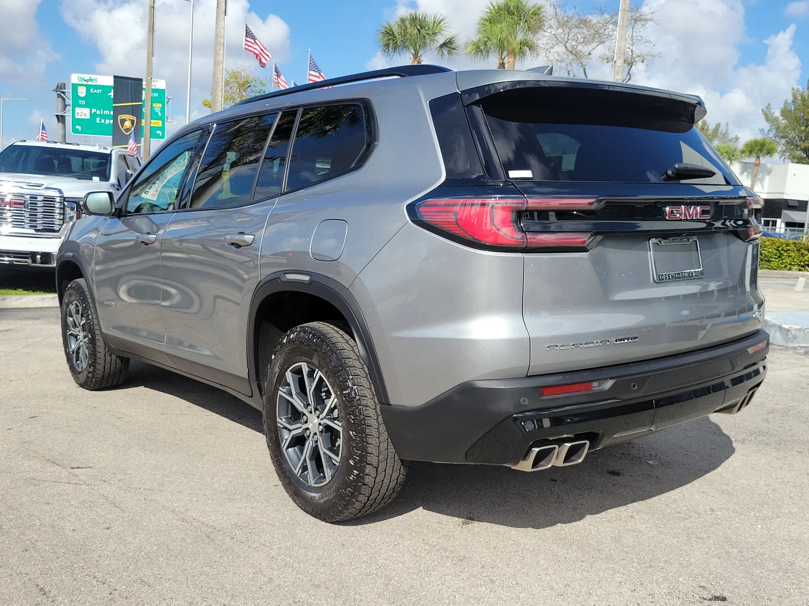 2024 GMC Acadia AT4 photo 7